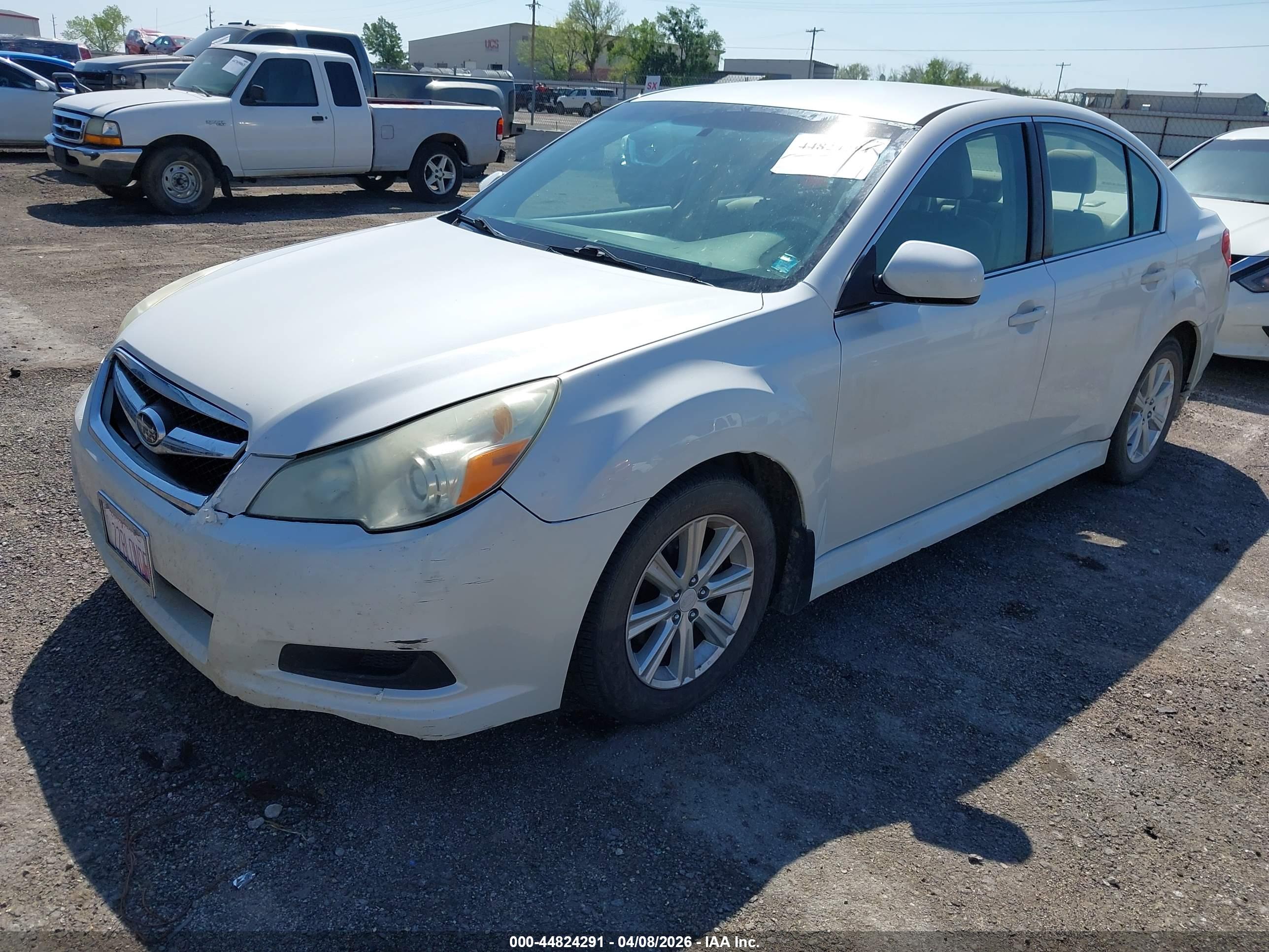 SUBARU LEGACY image 2