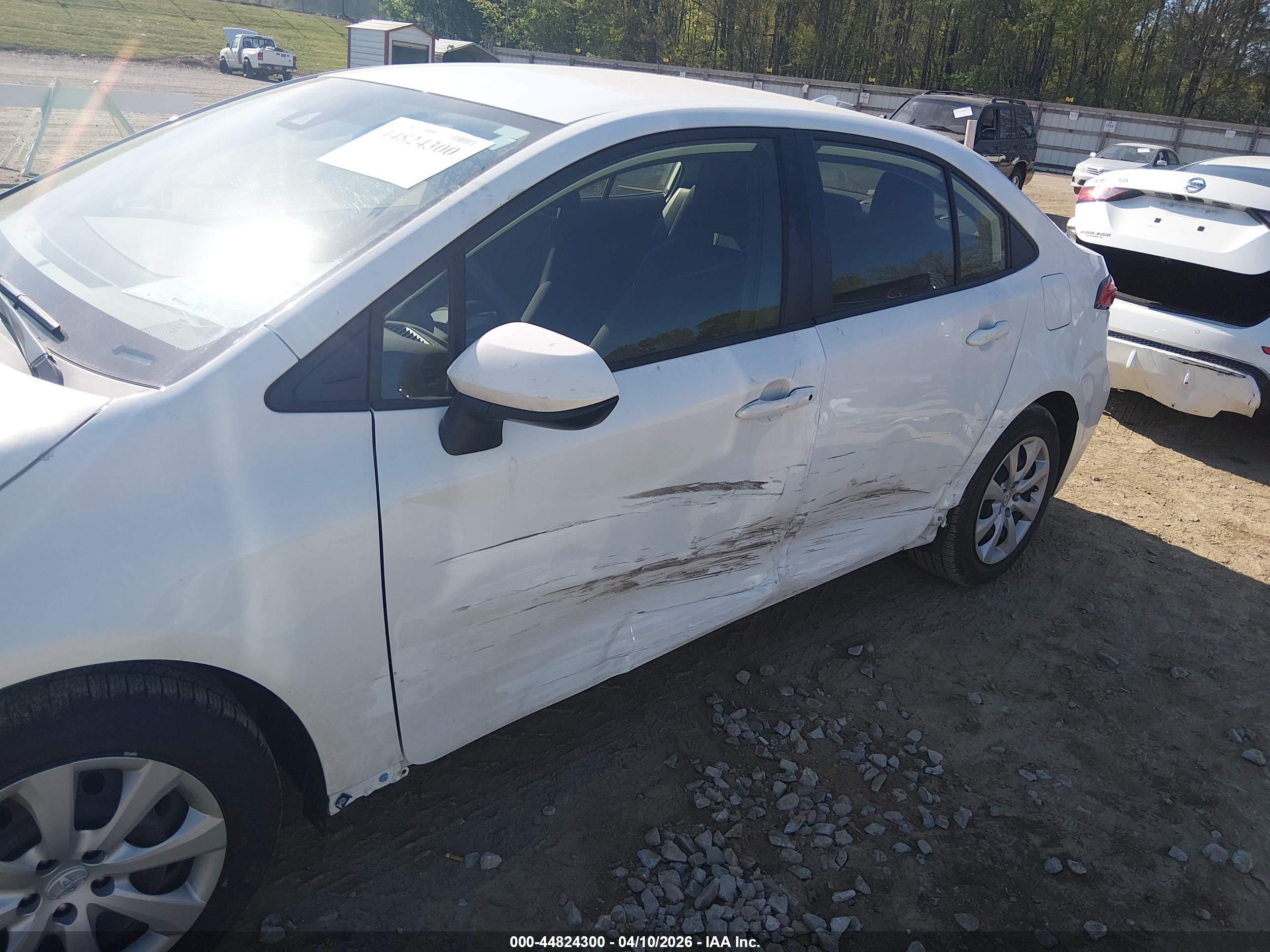 TOYOTA COROLLA image 6