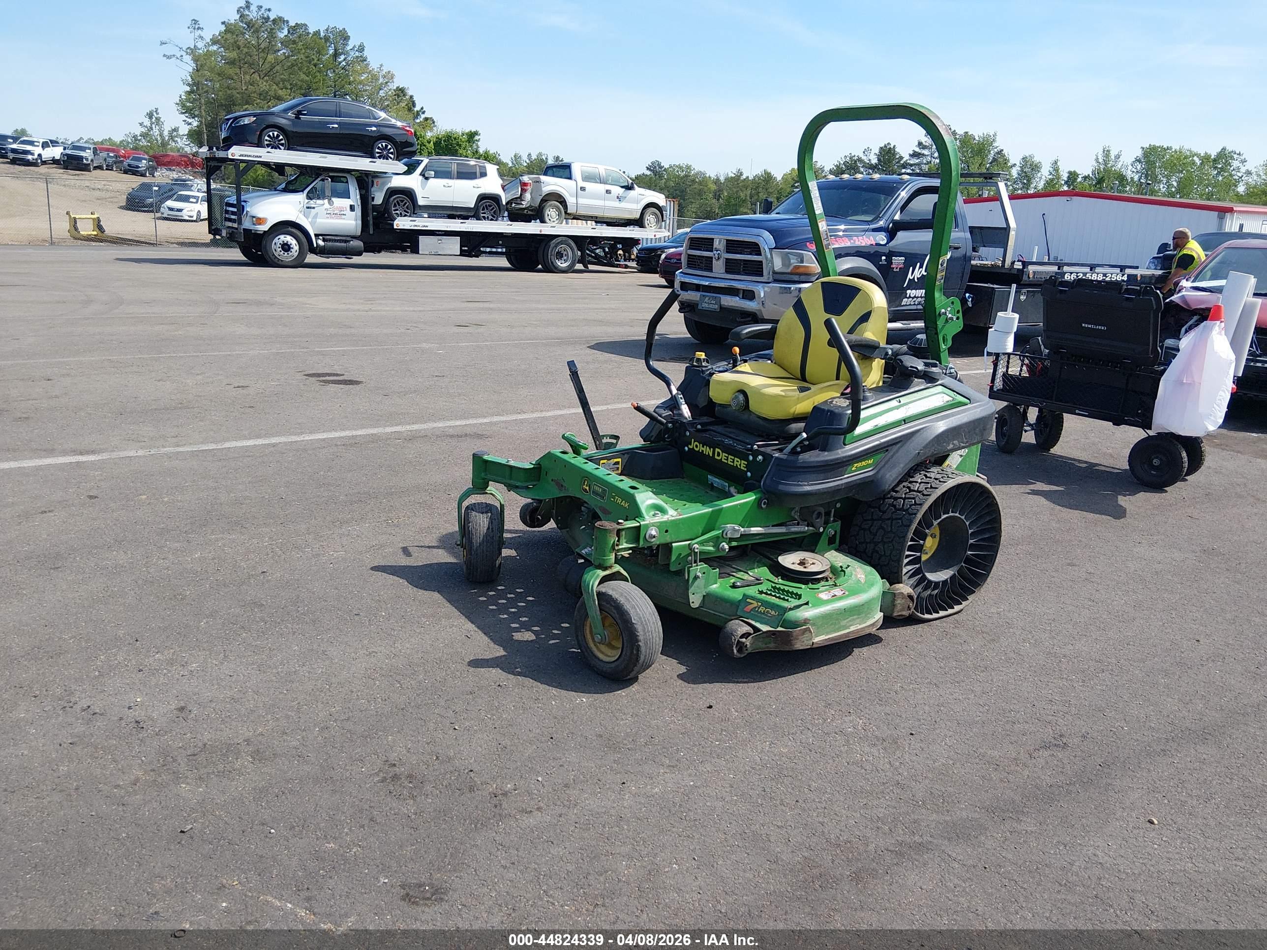 JOHN DEERE image 2