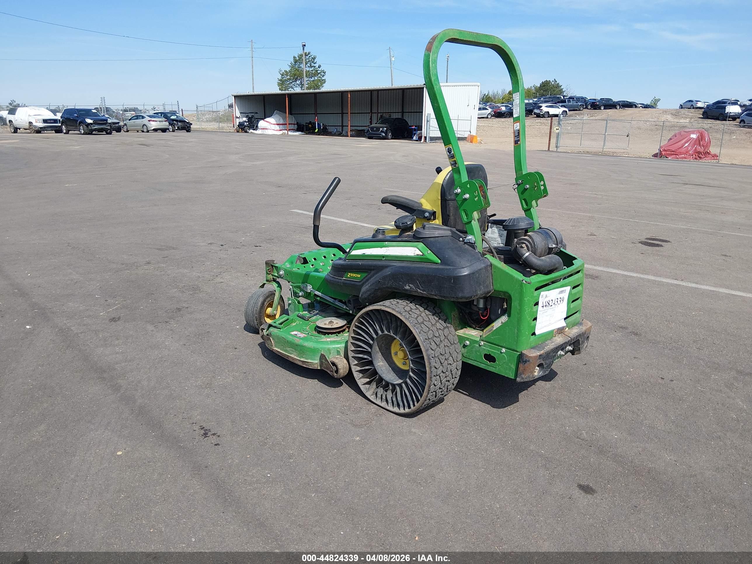 JOHN DEERE image 3