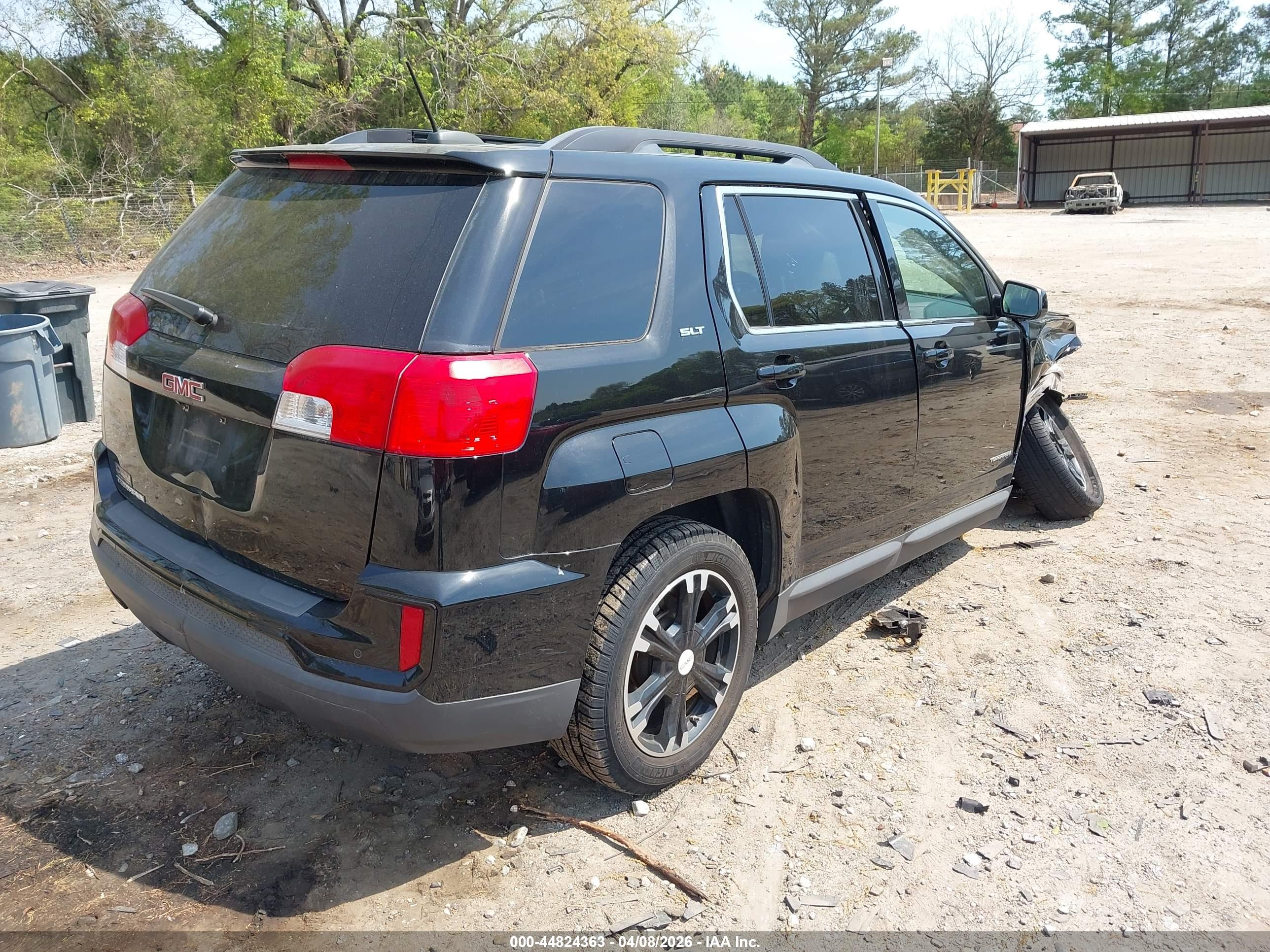 GMC TERRAIN image 4
