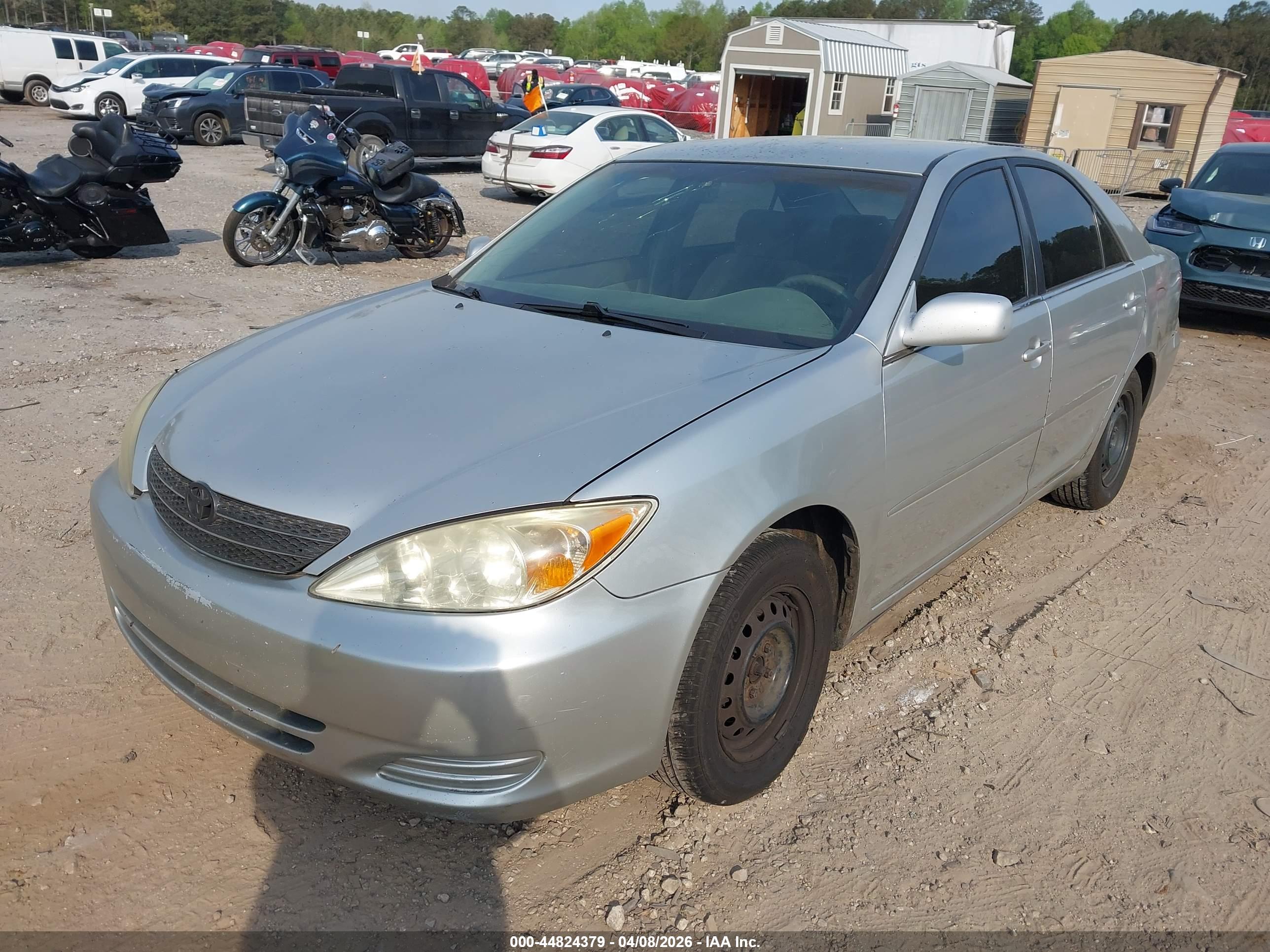 TOYOTA CAMRY image 2