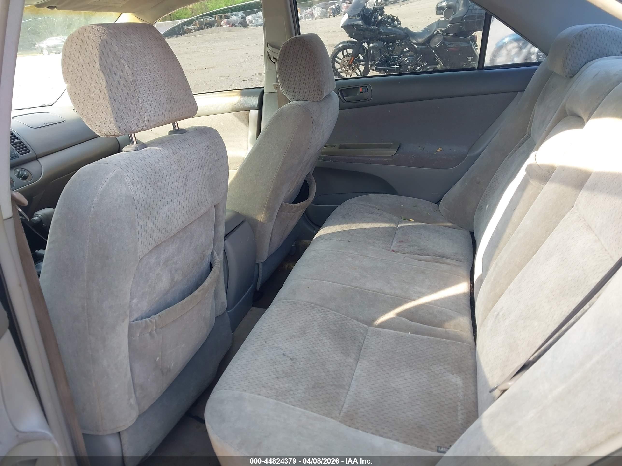 TOYOTA CAMRY image 8