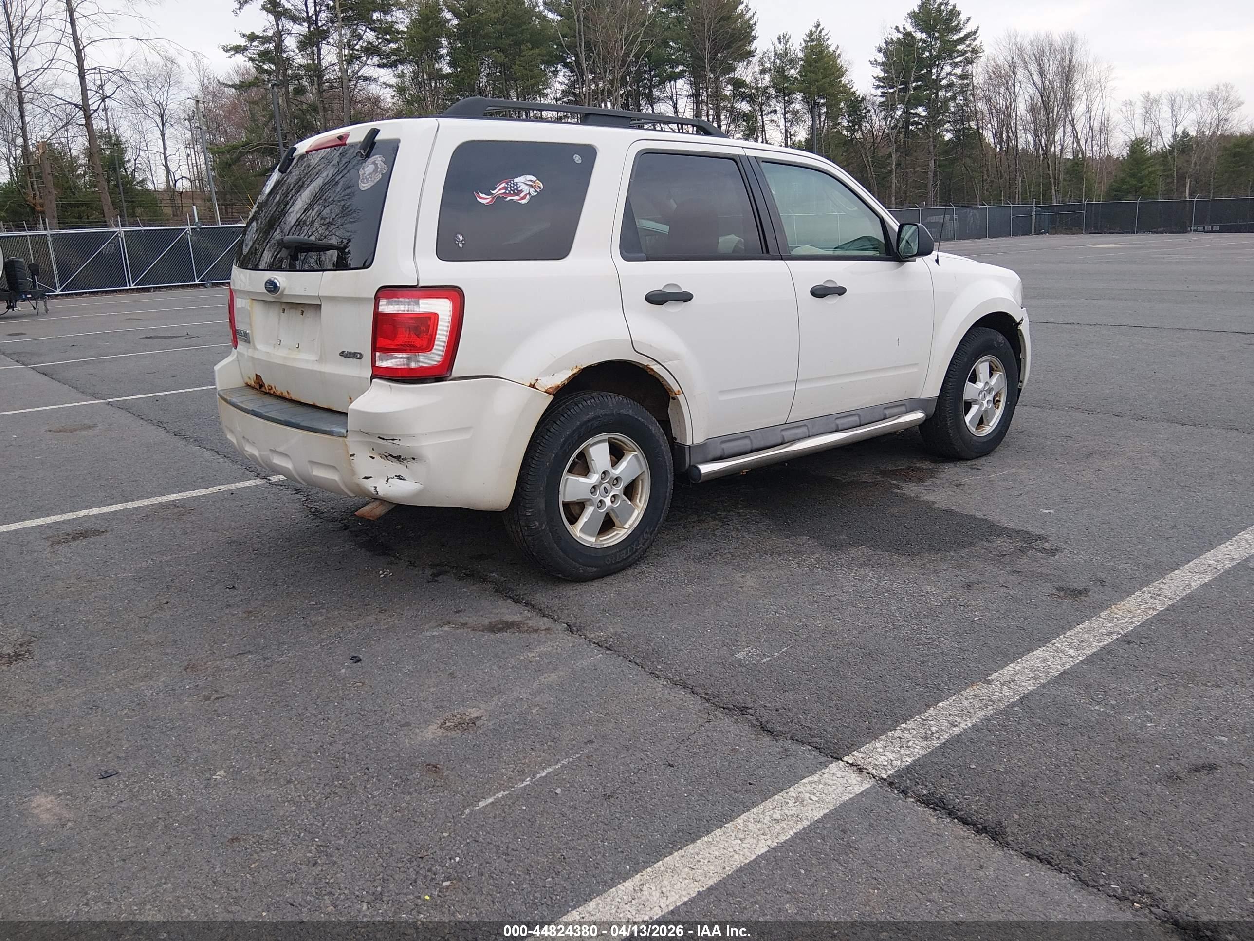 FORD ESCAPE image 4