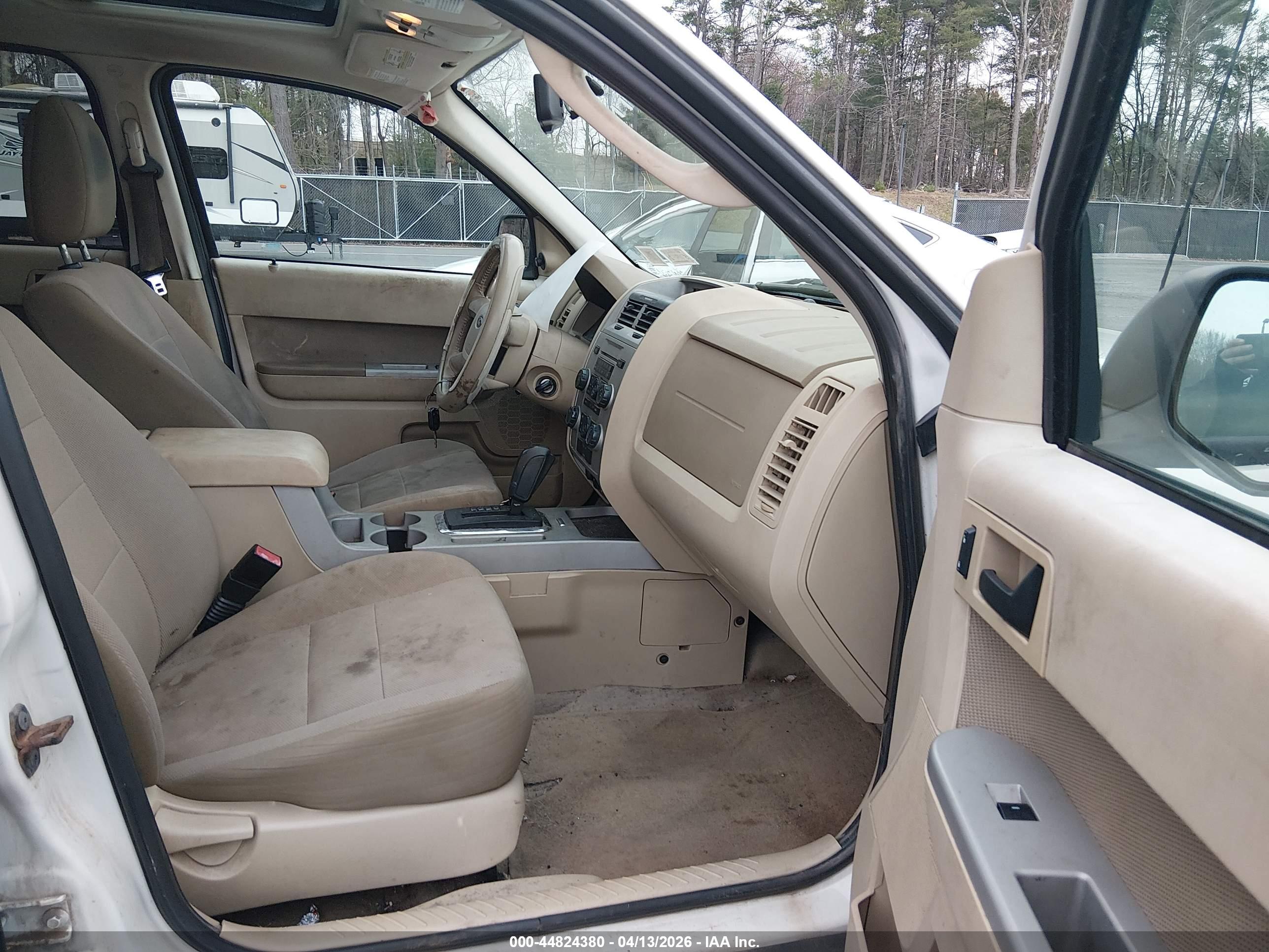 FORD ESCAPE image 5