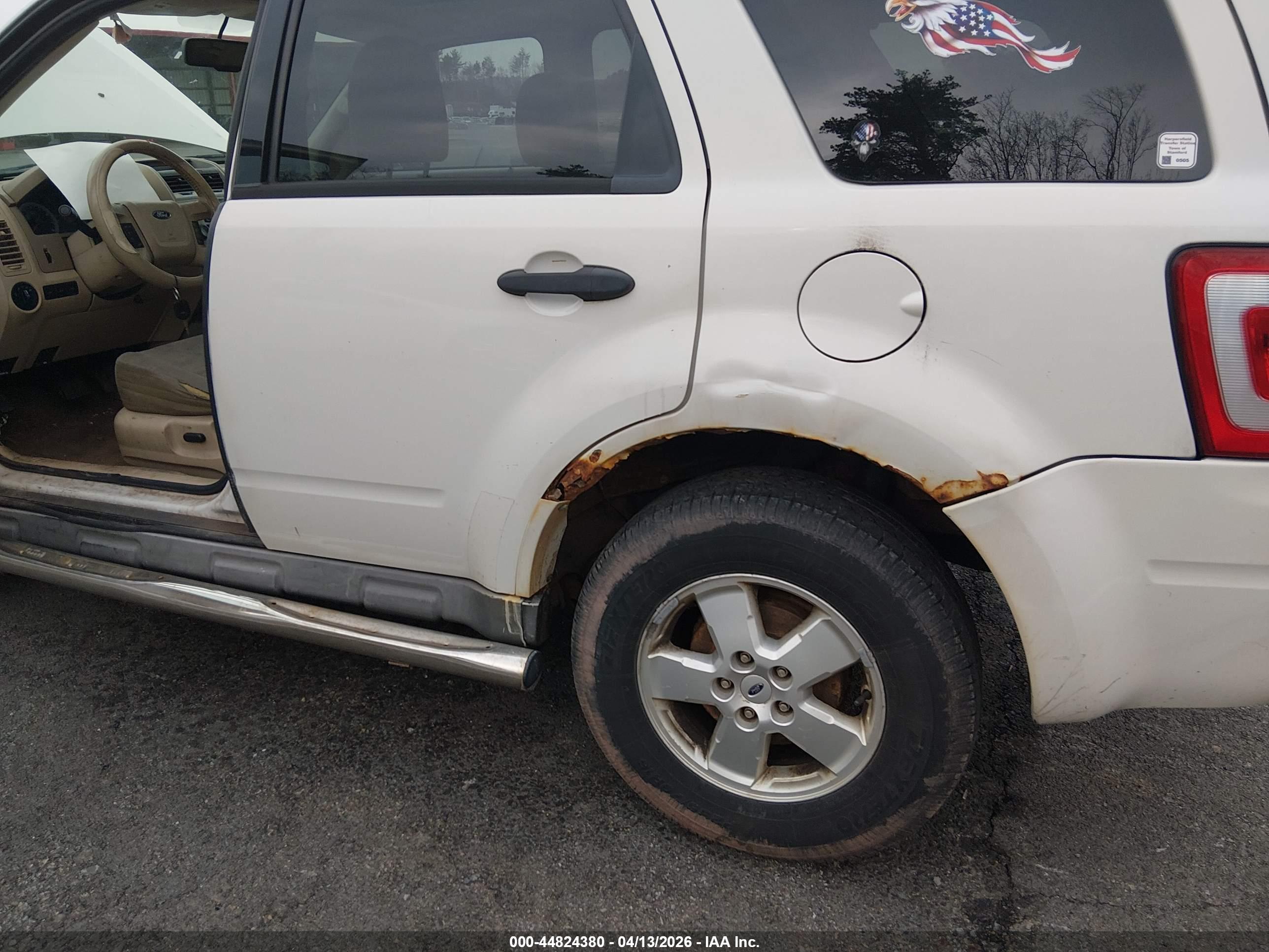 FORD ESCAPE image 6