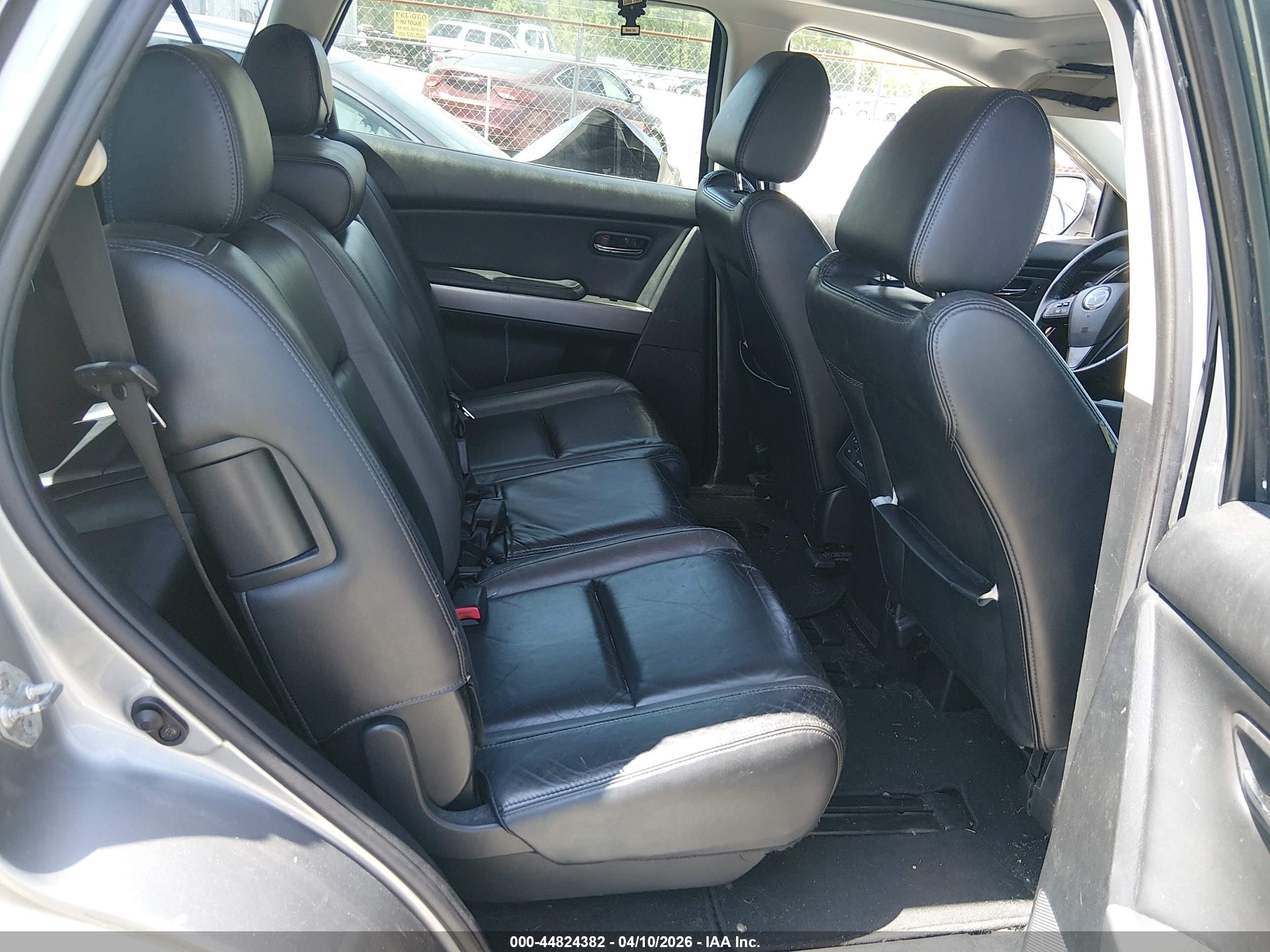 MAZDA CX-9 image 8
