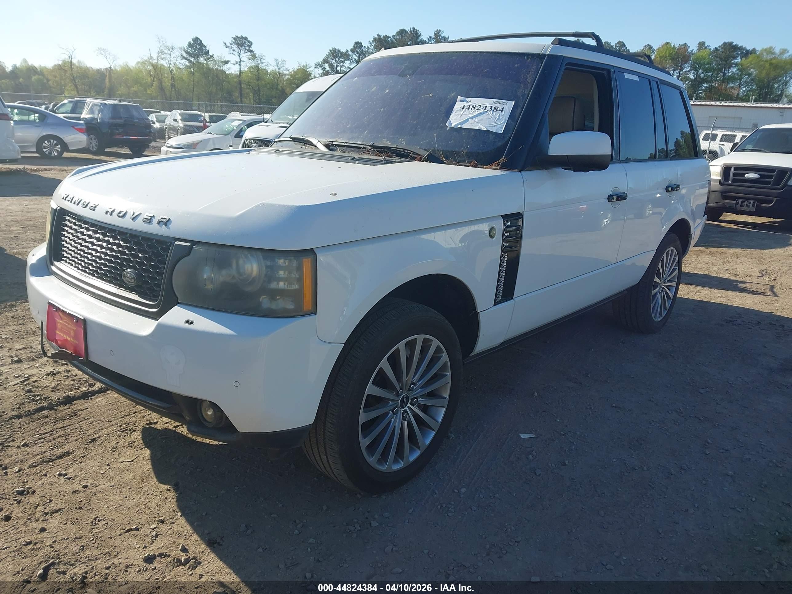 LAND ROVER image 2