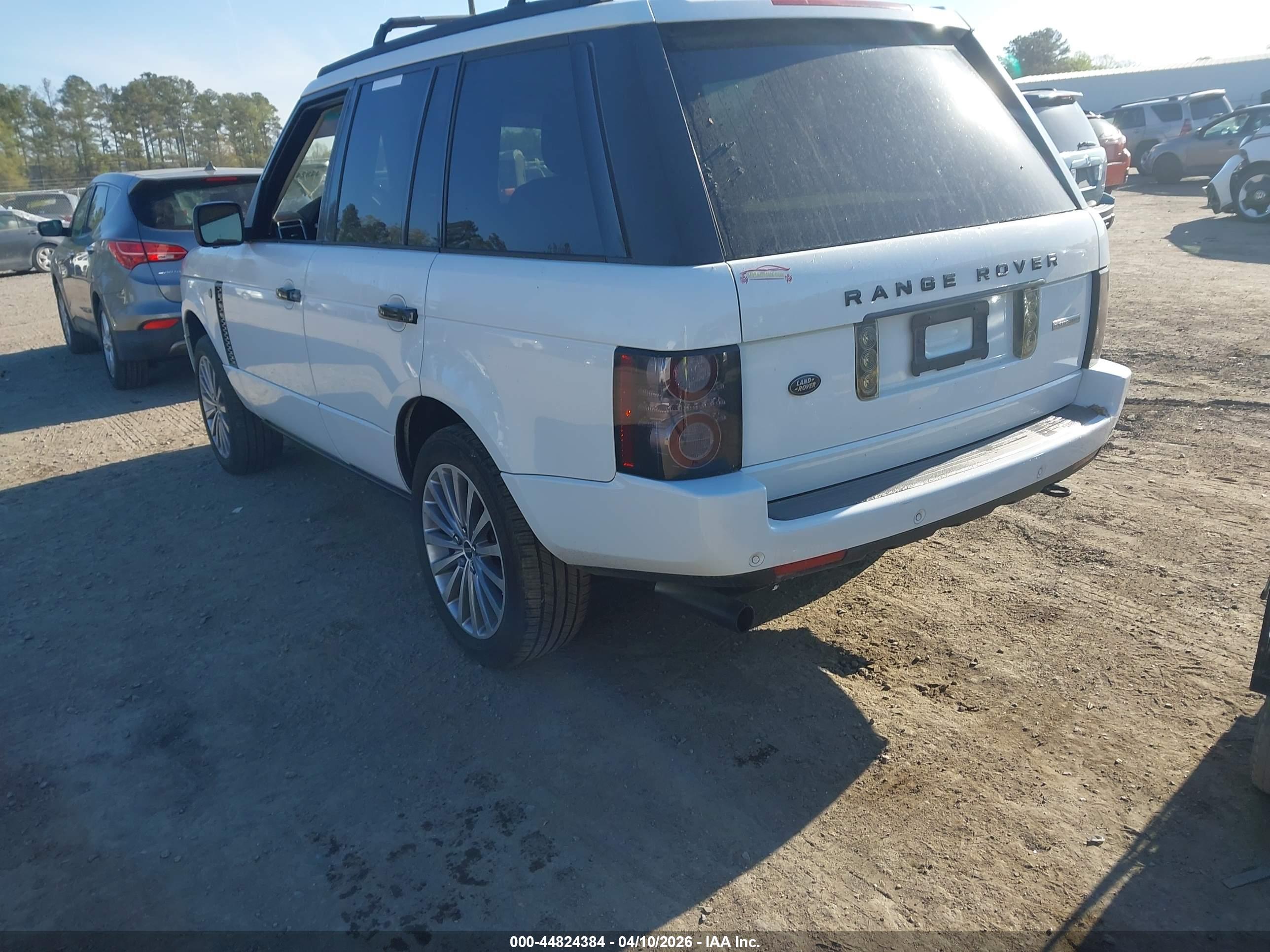 LAND ROVER image 3