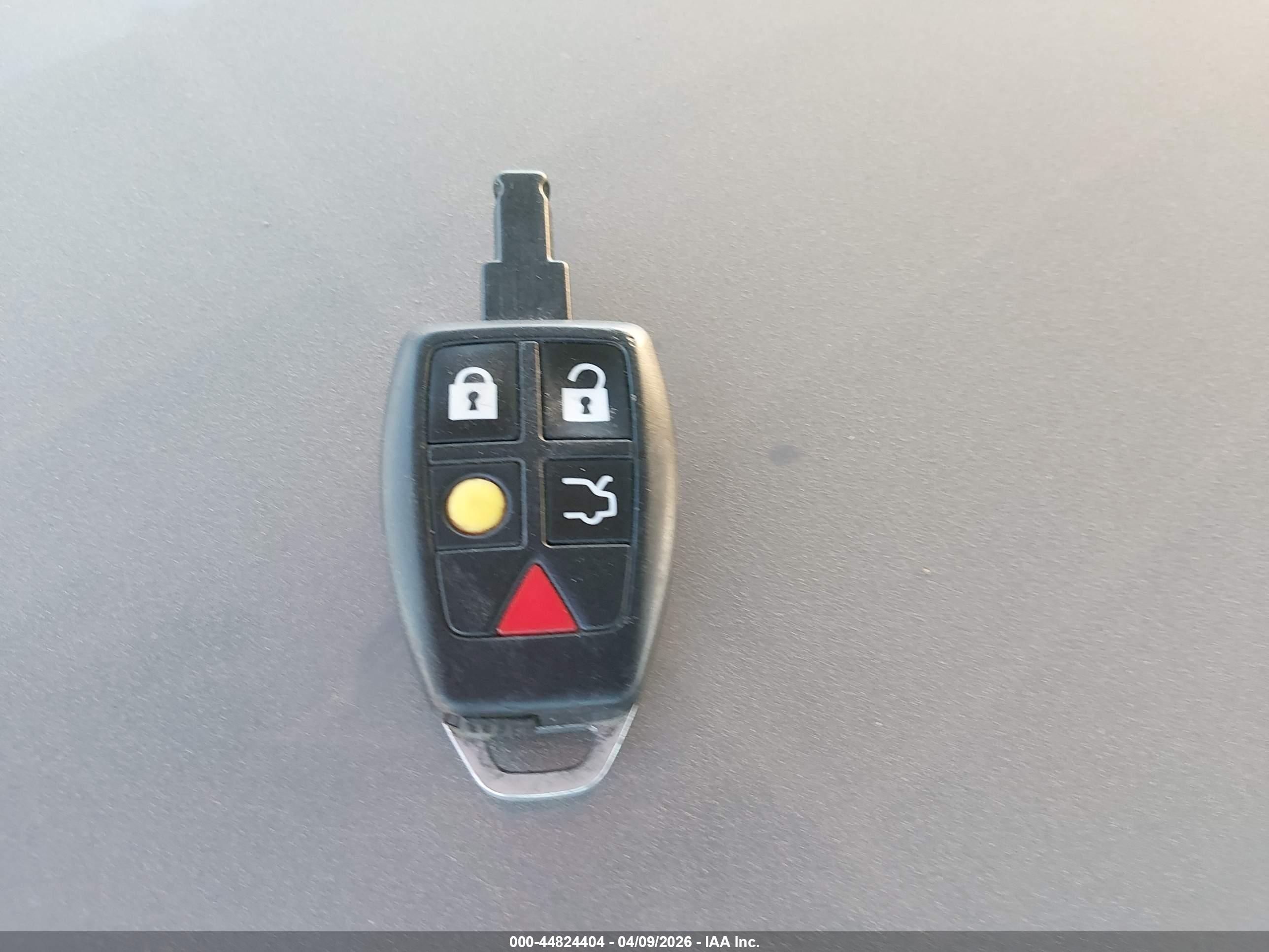 VOLVO S40 image 11