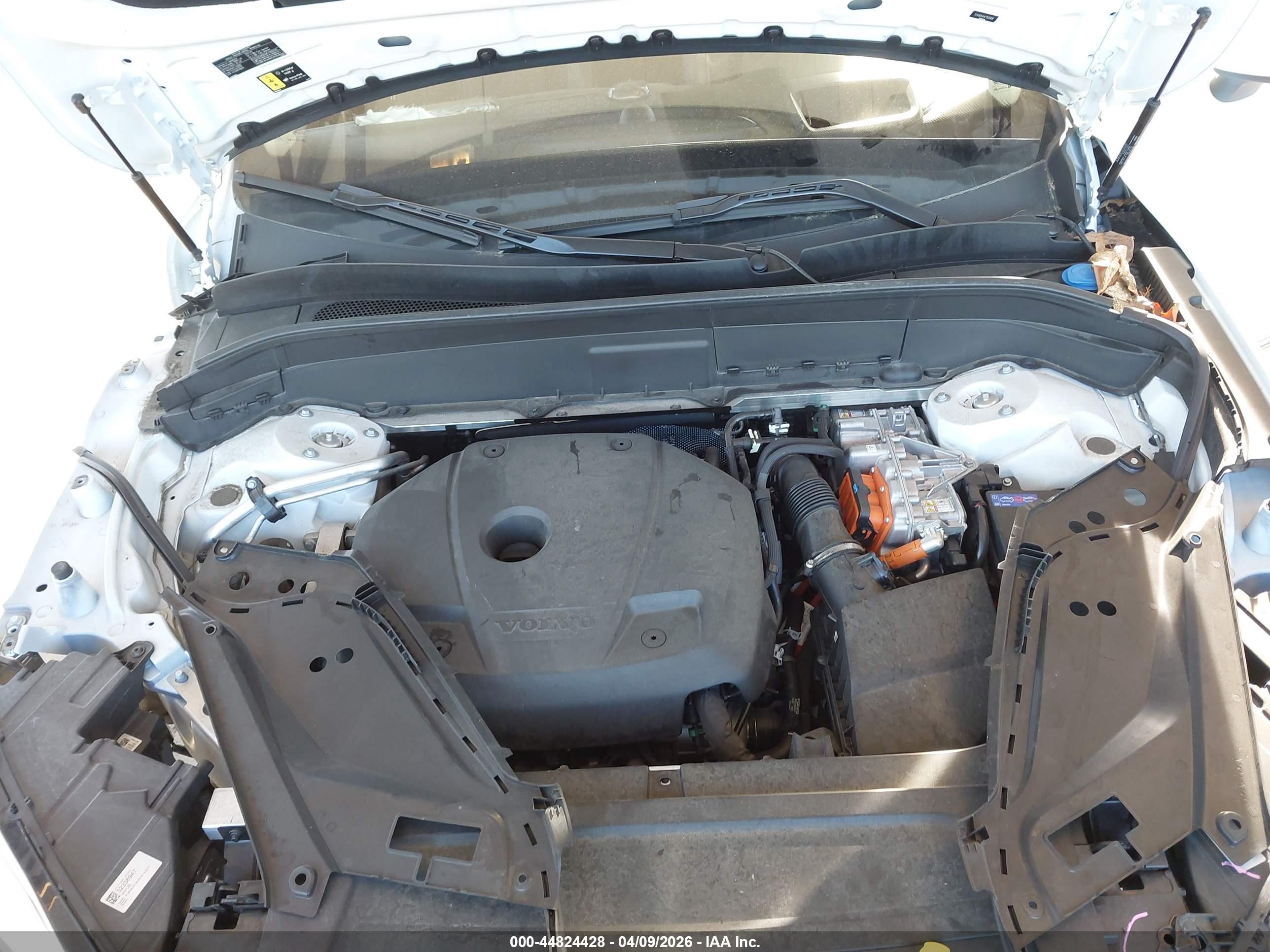 VOLVO XC90 image 10