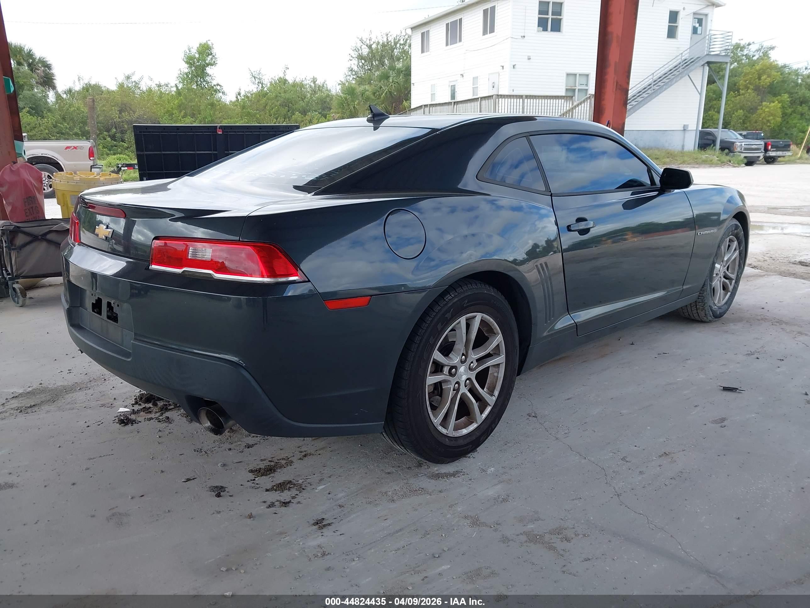 CHEVROLET CAMARO image 4