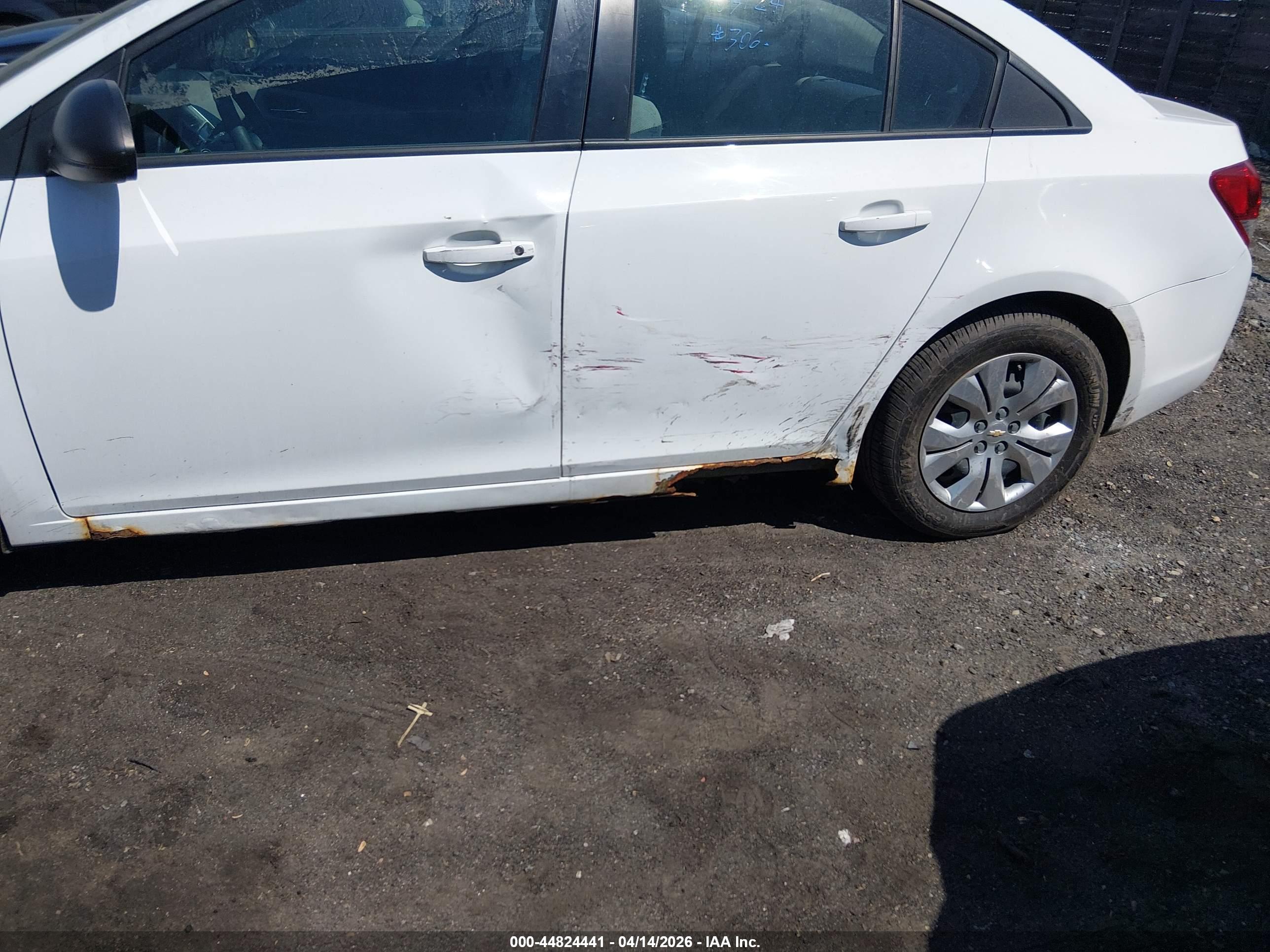 CHEVROLET CRUZE image 6