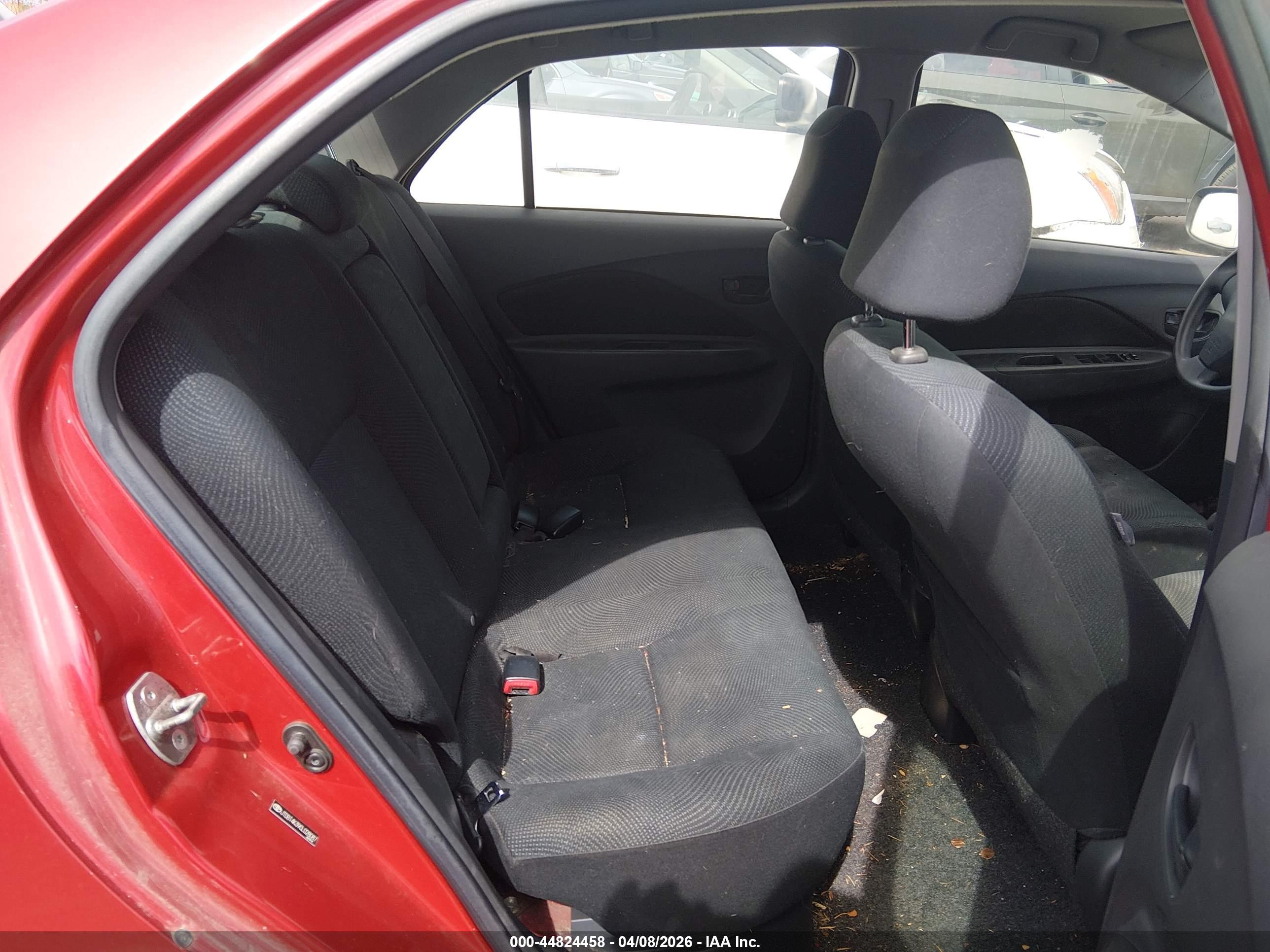 TOYOTA YARIS image 8