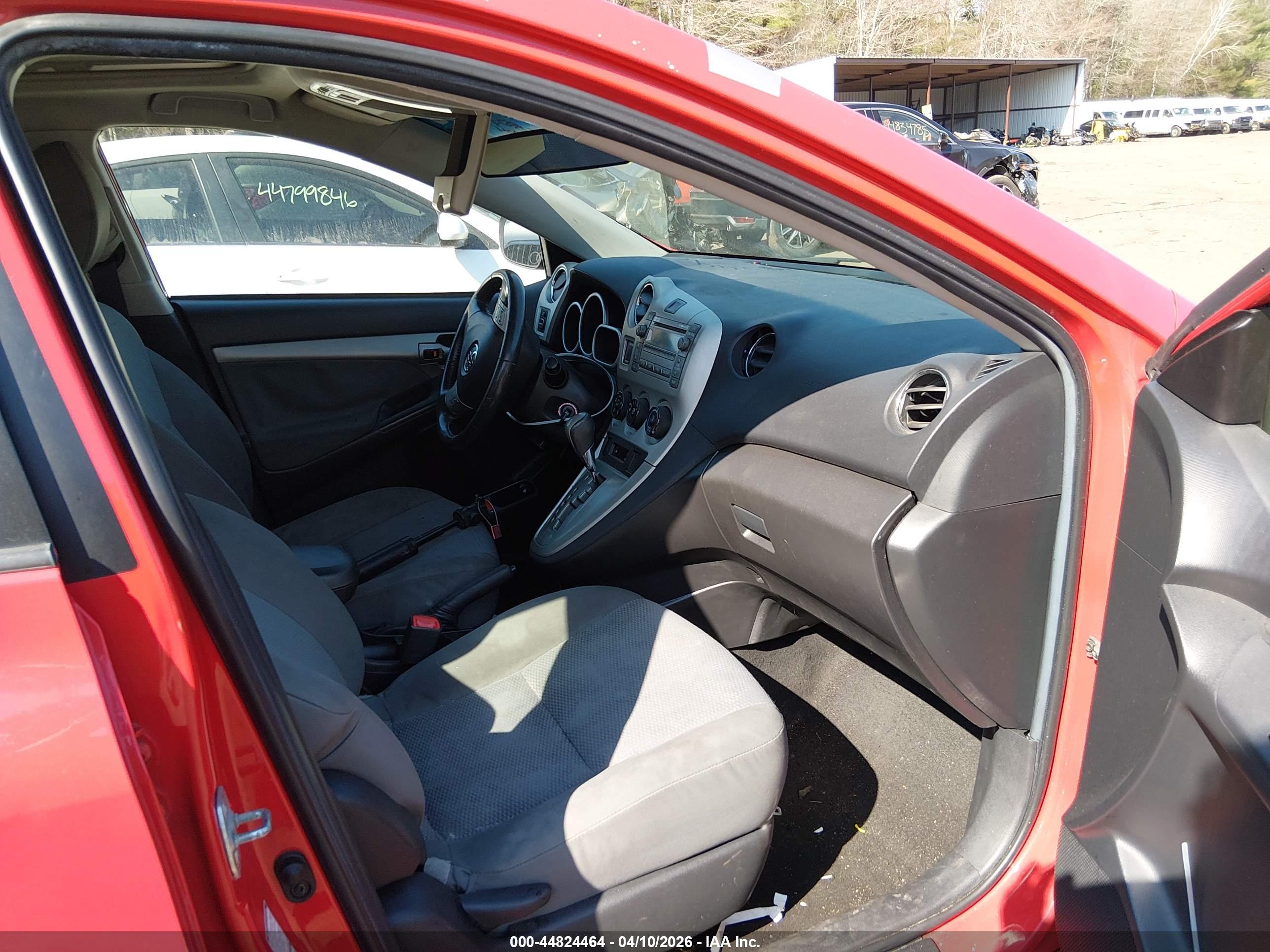 TOYOTA MATRIX image 5