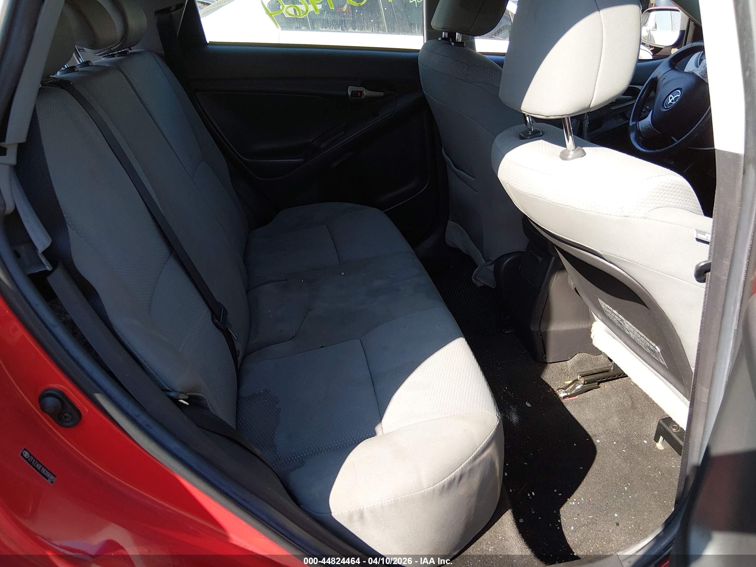 TOYOTA MATRIX image 8