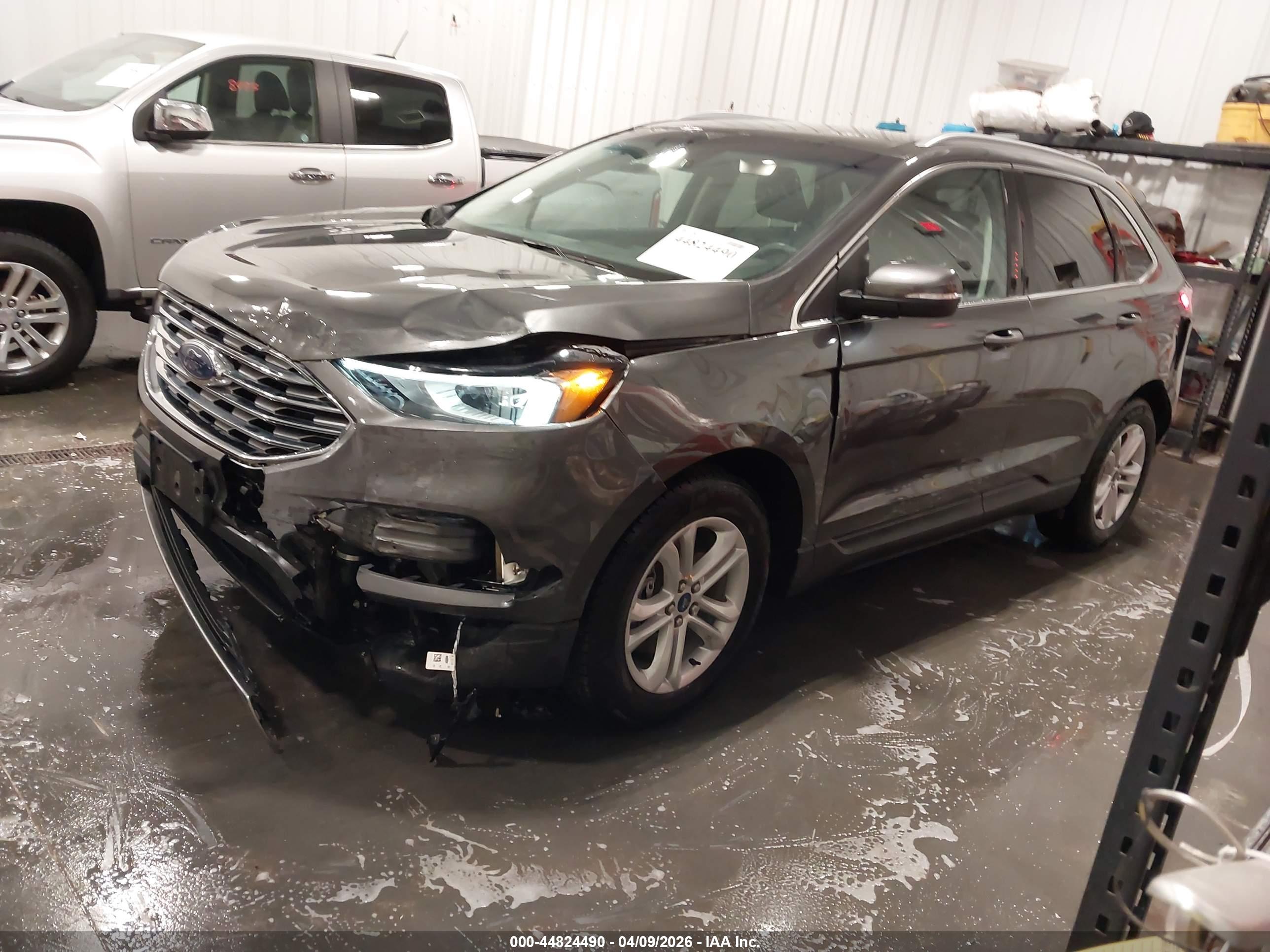 FORD EDGE image 2