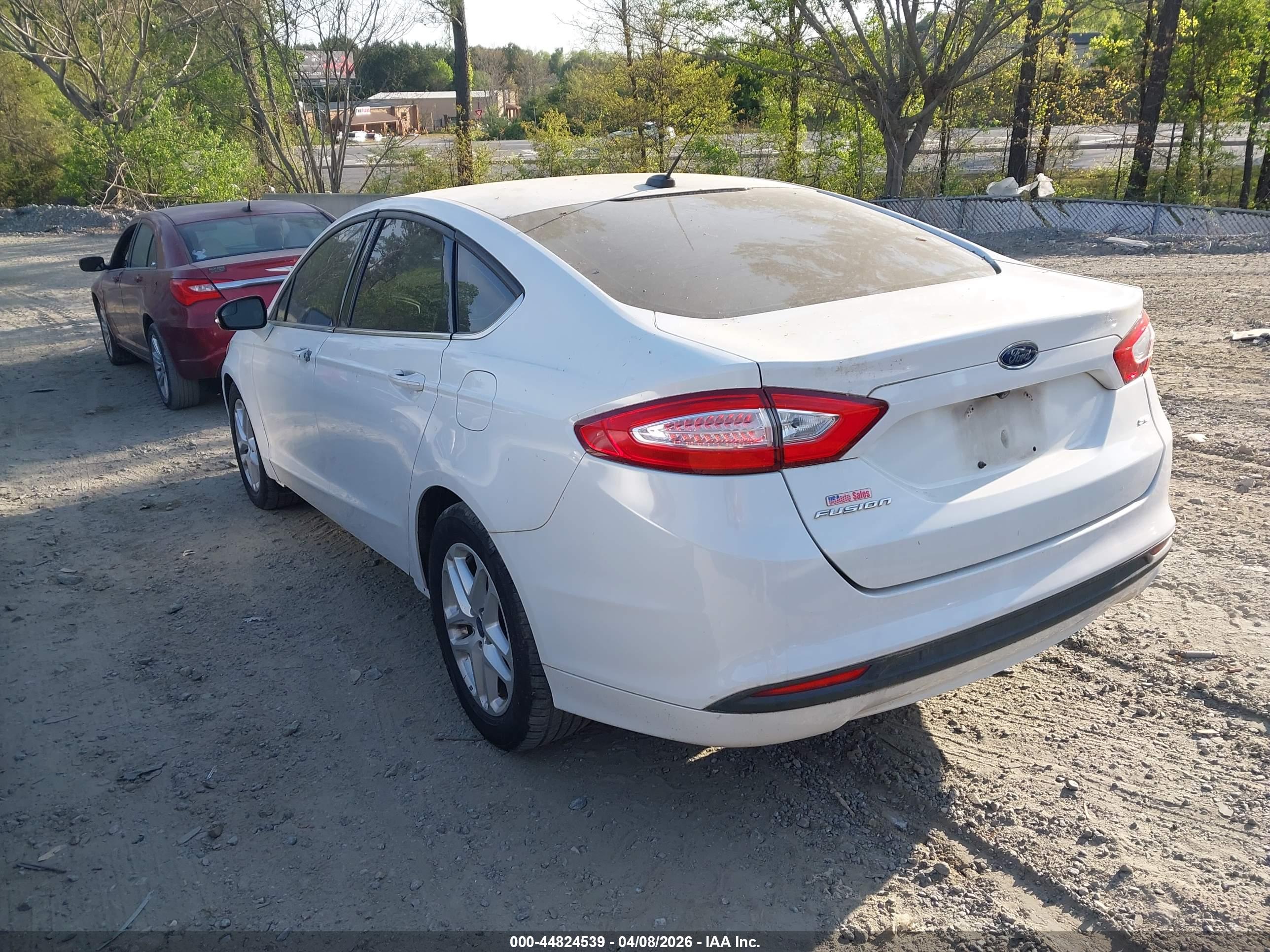 FORD FUSION image 3