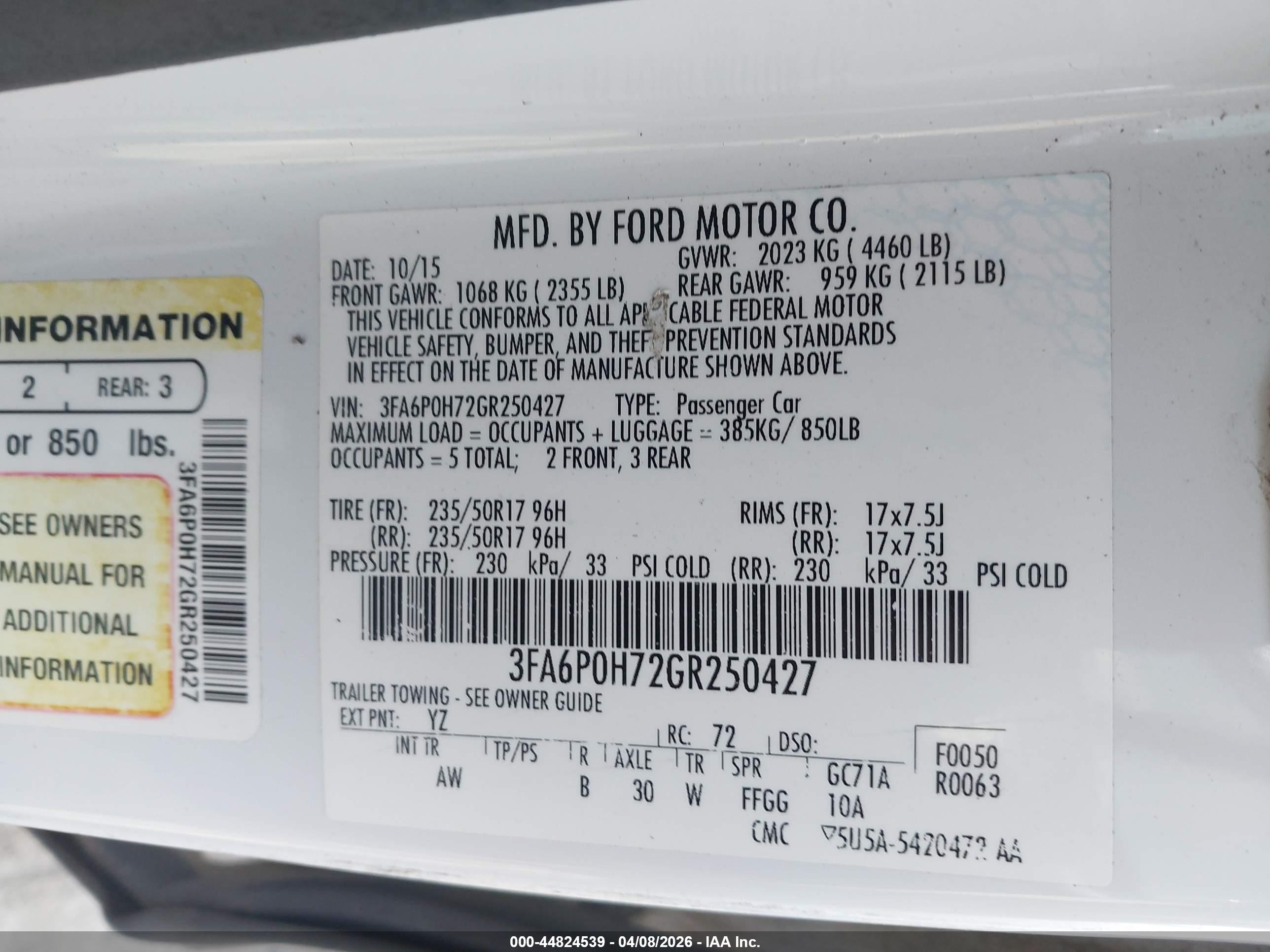 FORD FUSION image 9