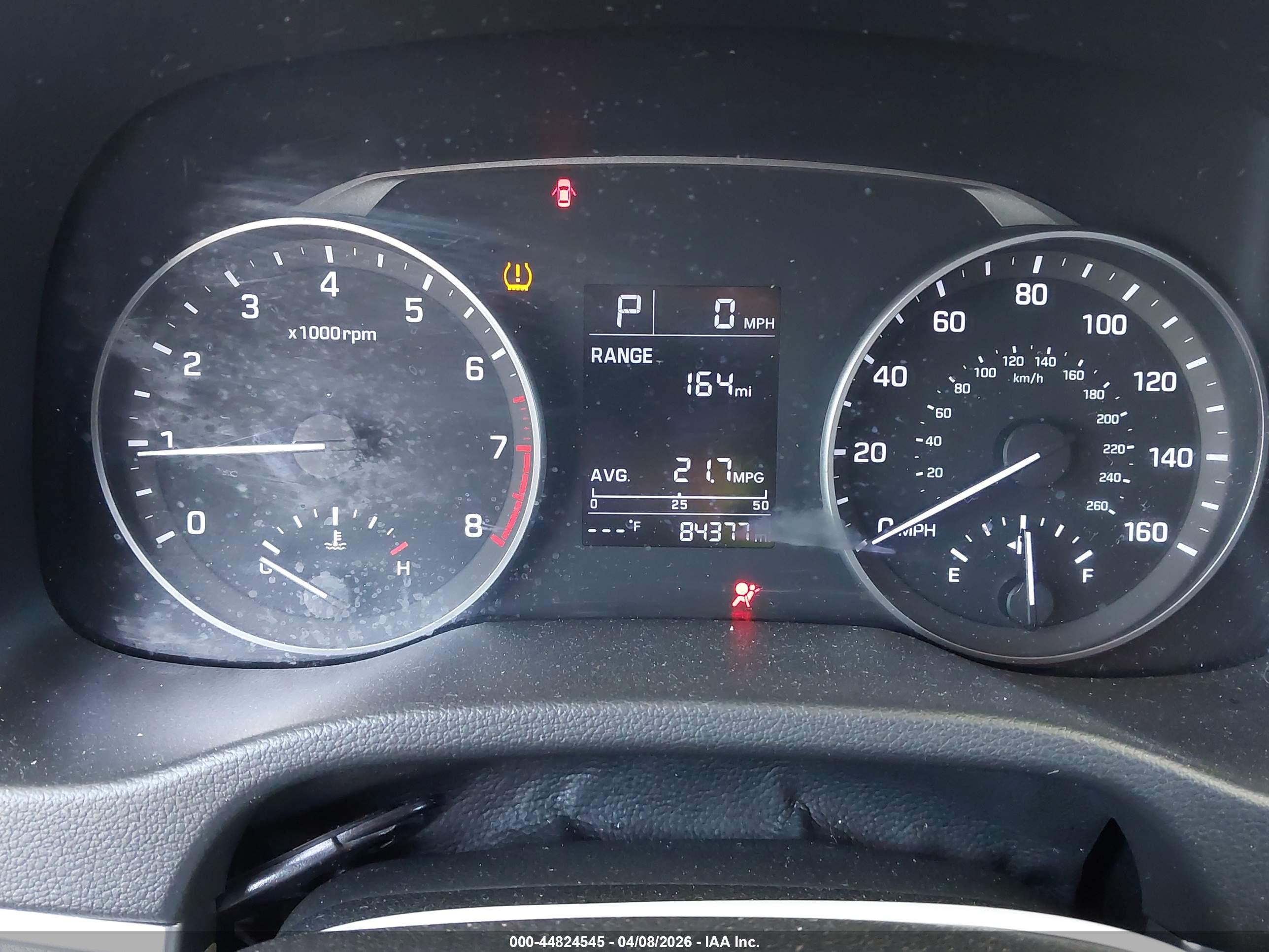 HYUNDAI ELANTRA image 7