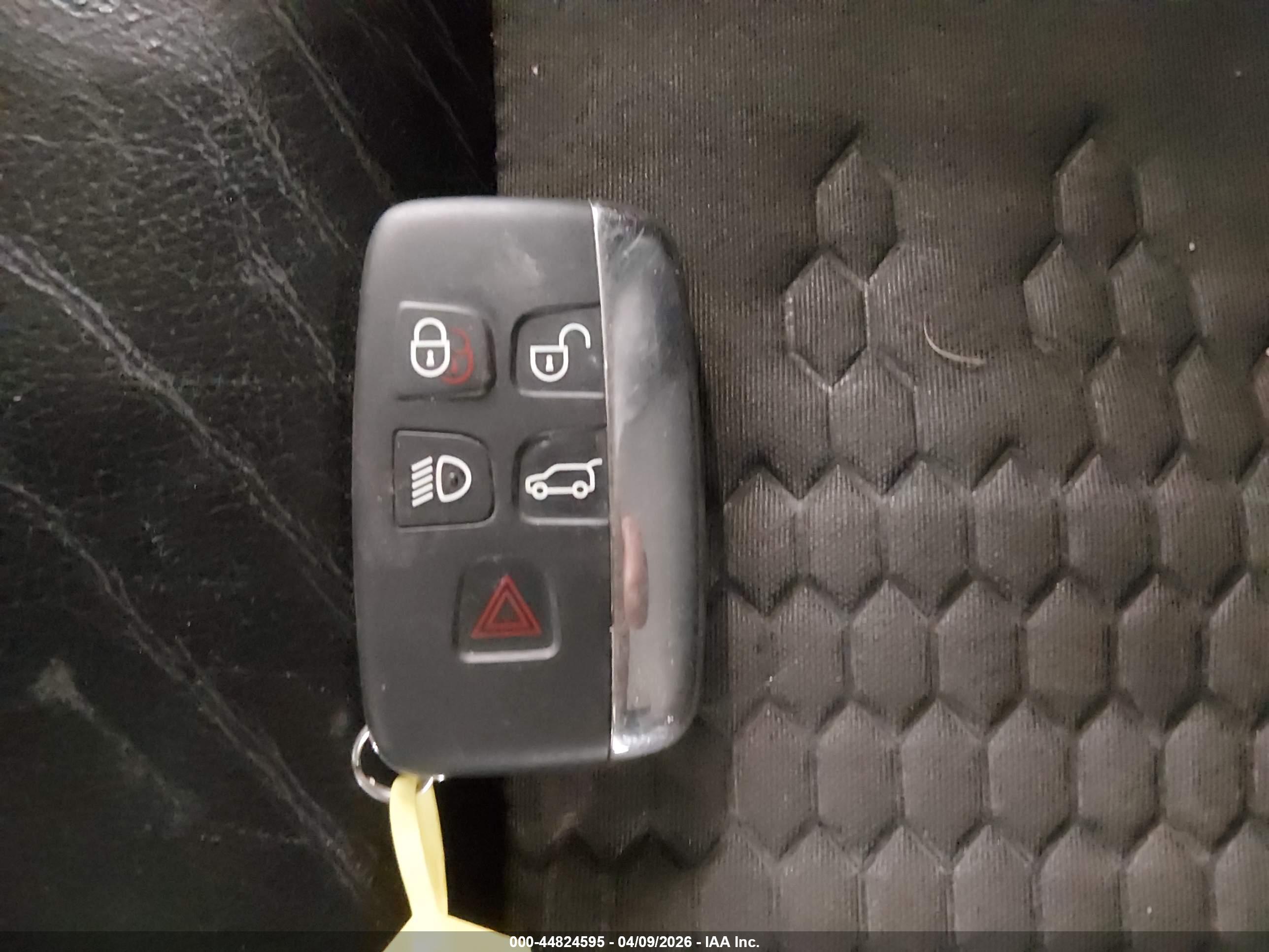 LAND ROVER image 11