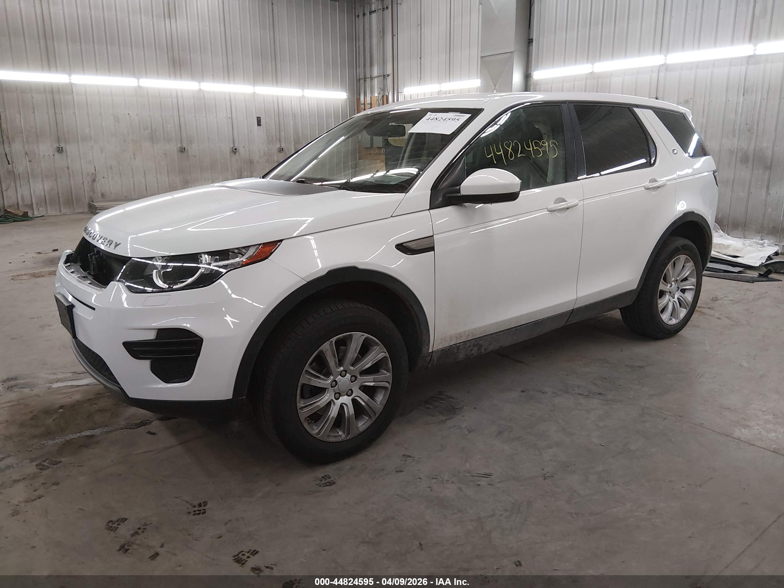 LAND ROVER image 2