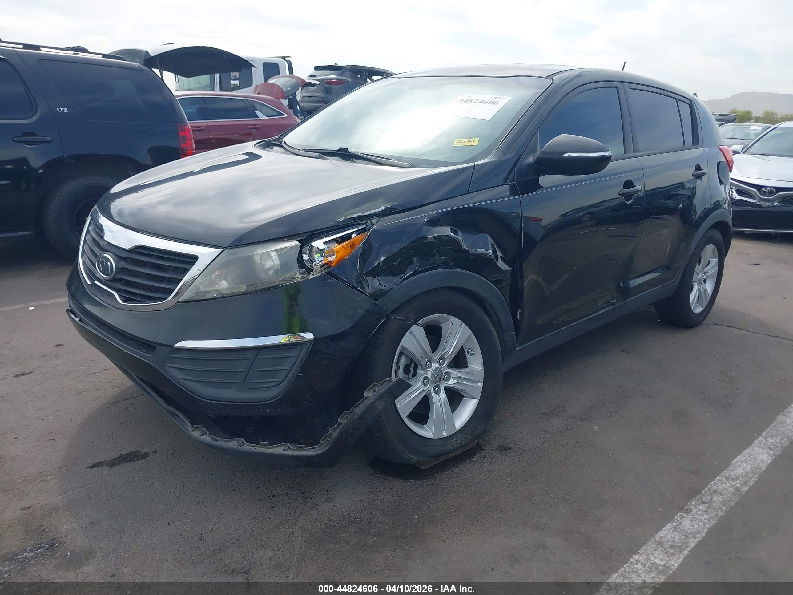 KIA SPORTAGE image 6