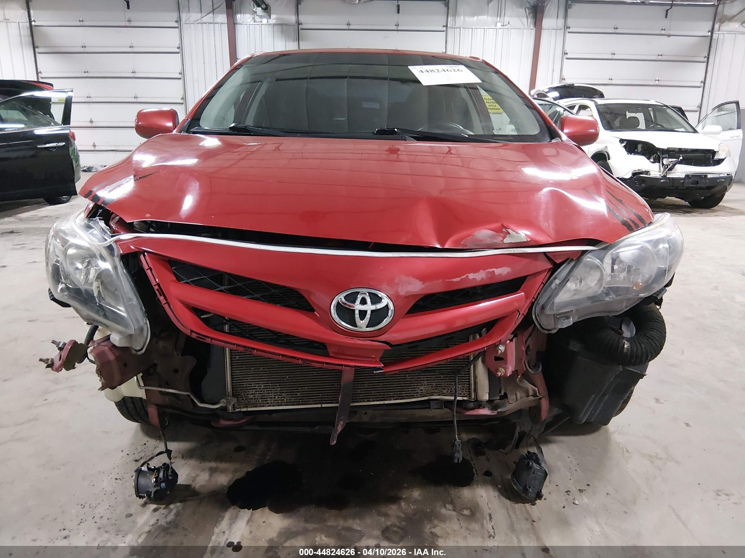 TOYOTA COROLLA image 6