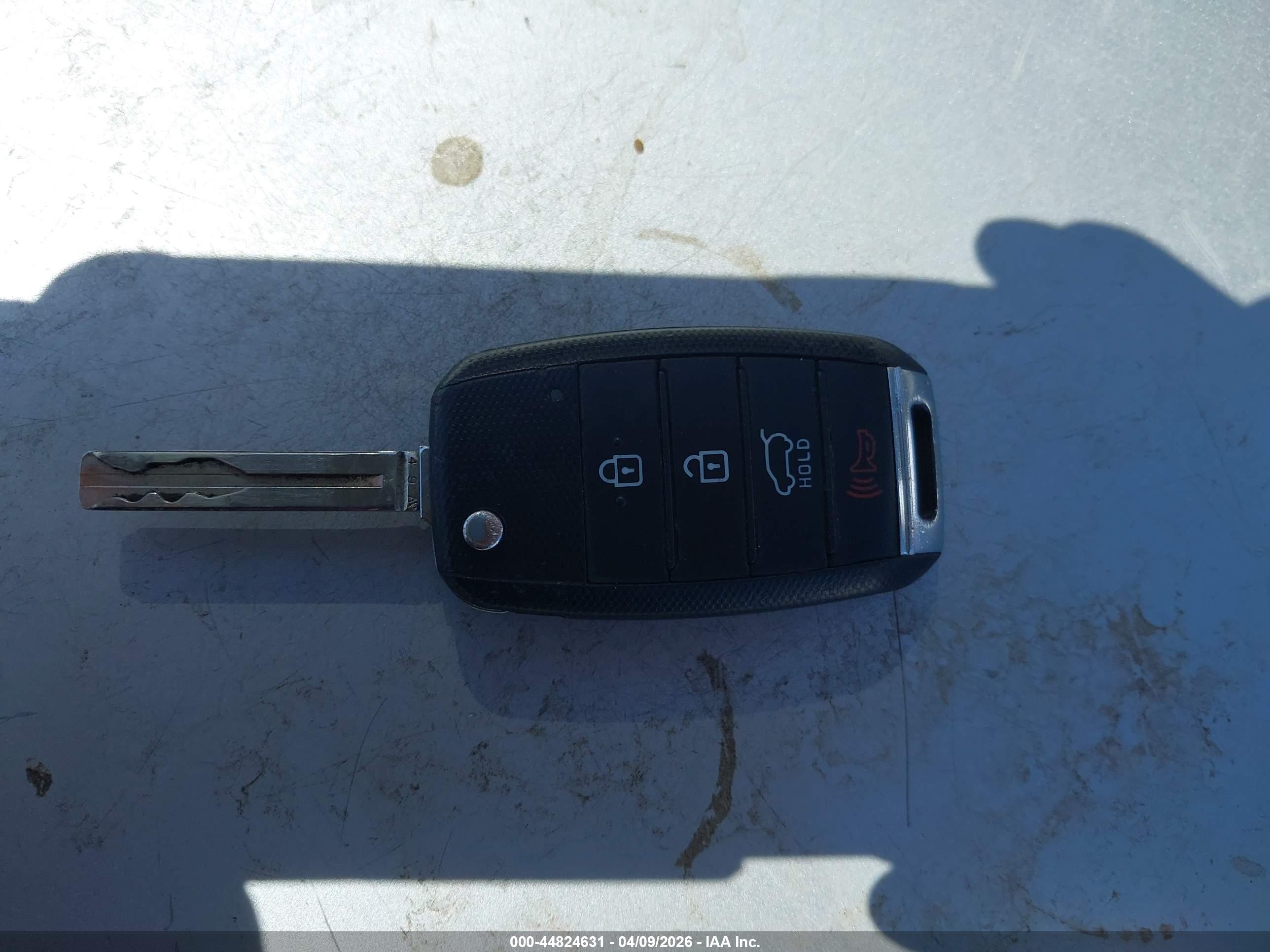 KIA SPORTAGE image 11