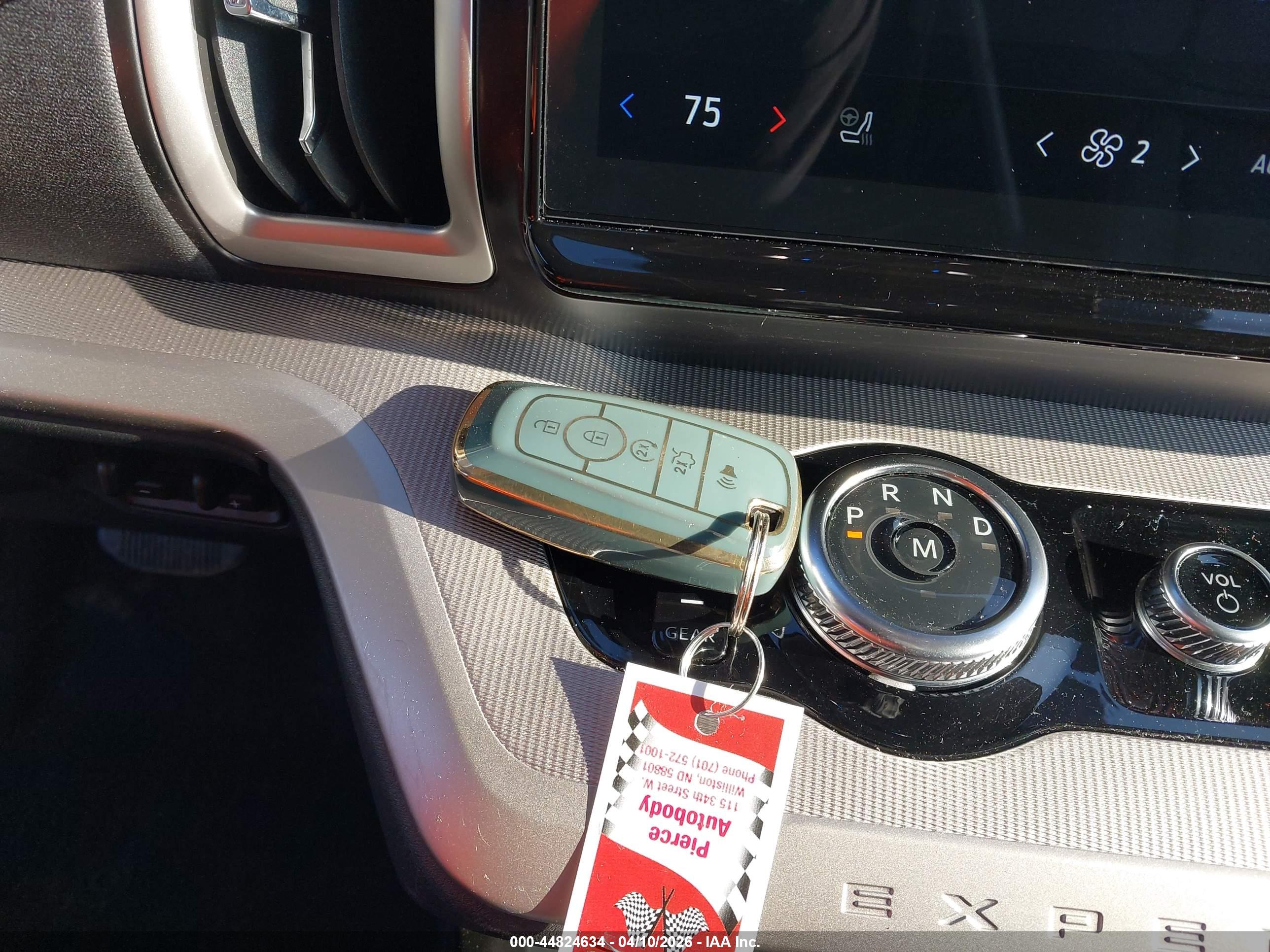FORD EXPEDITION image 11