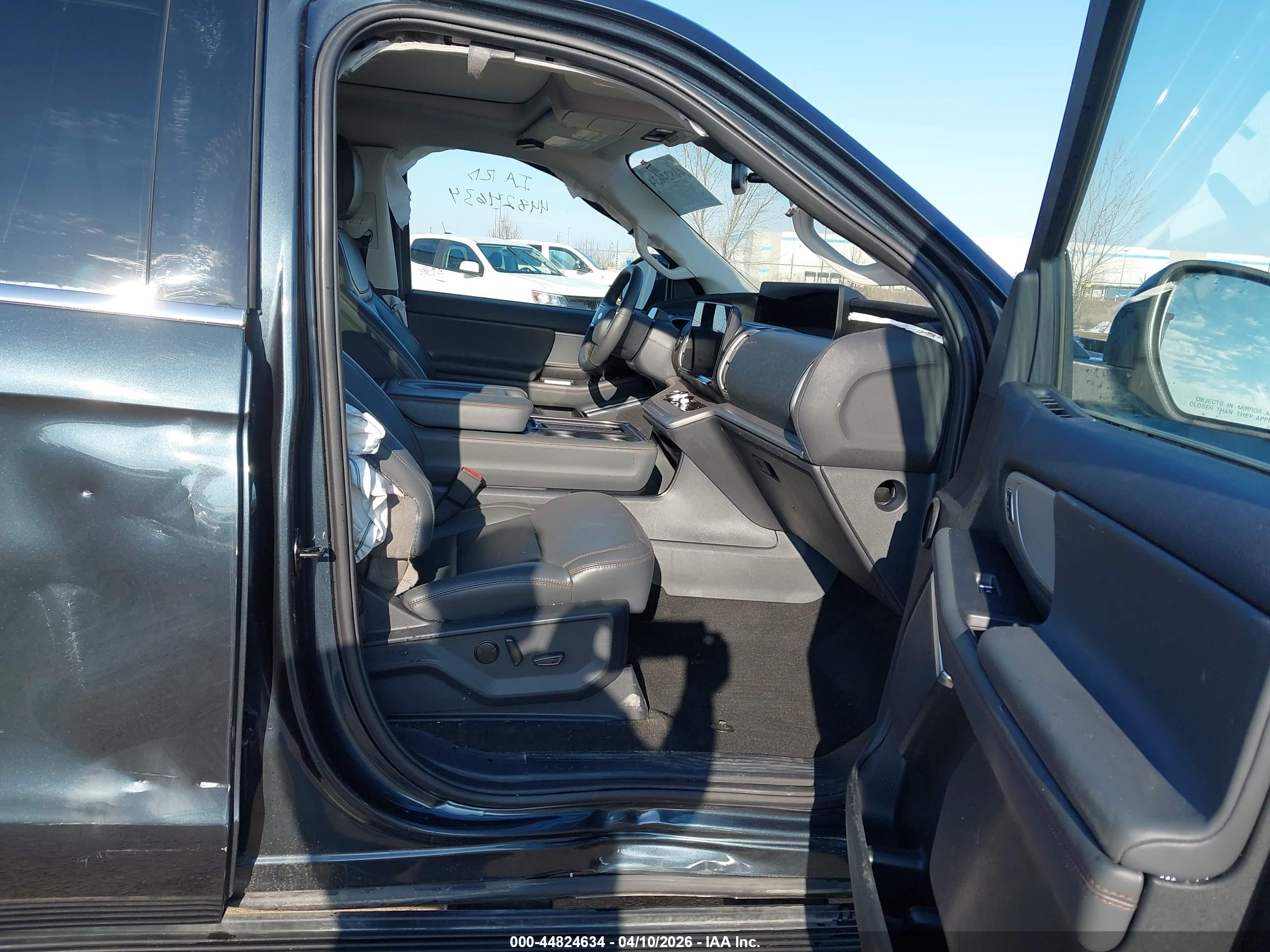FORD EXPEDITION image 5