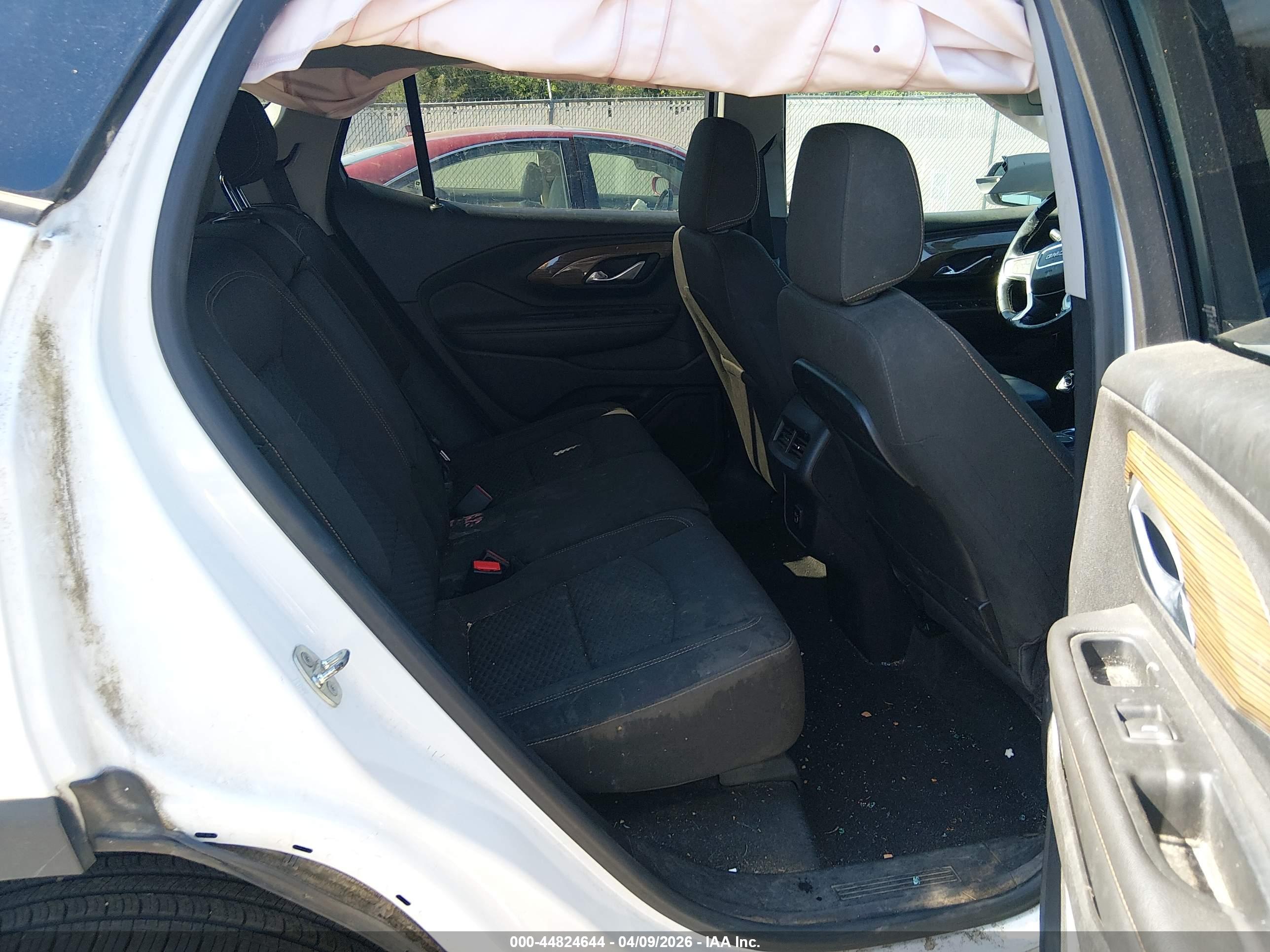 GMC TERRAIN image 8
