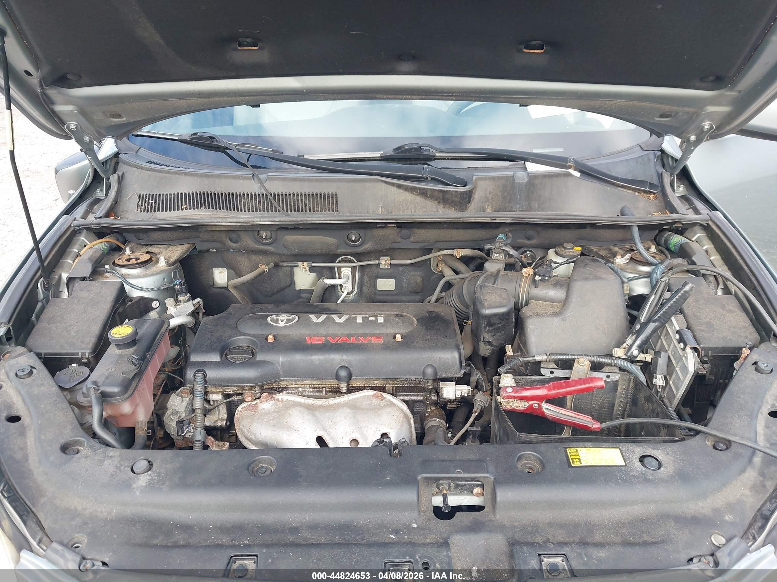 TOYOTA RAV4 image 10