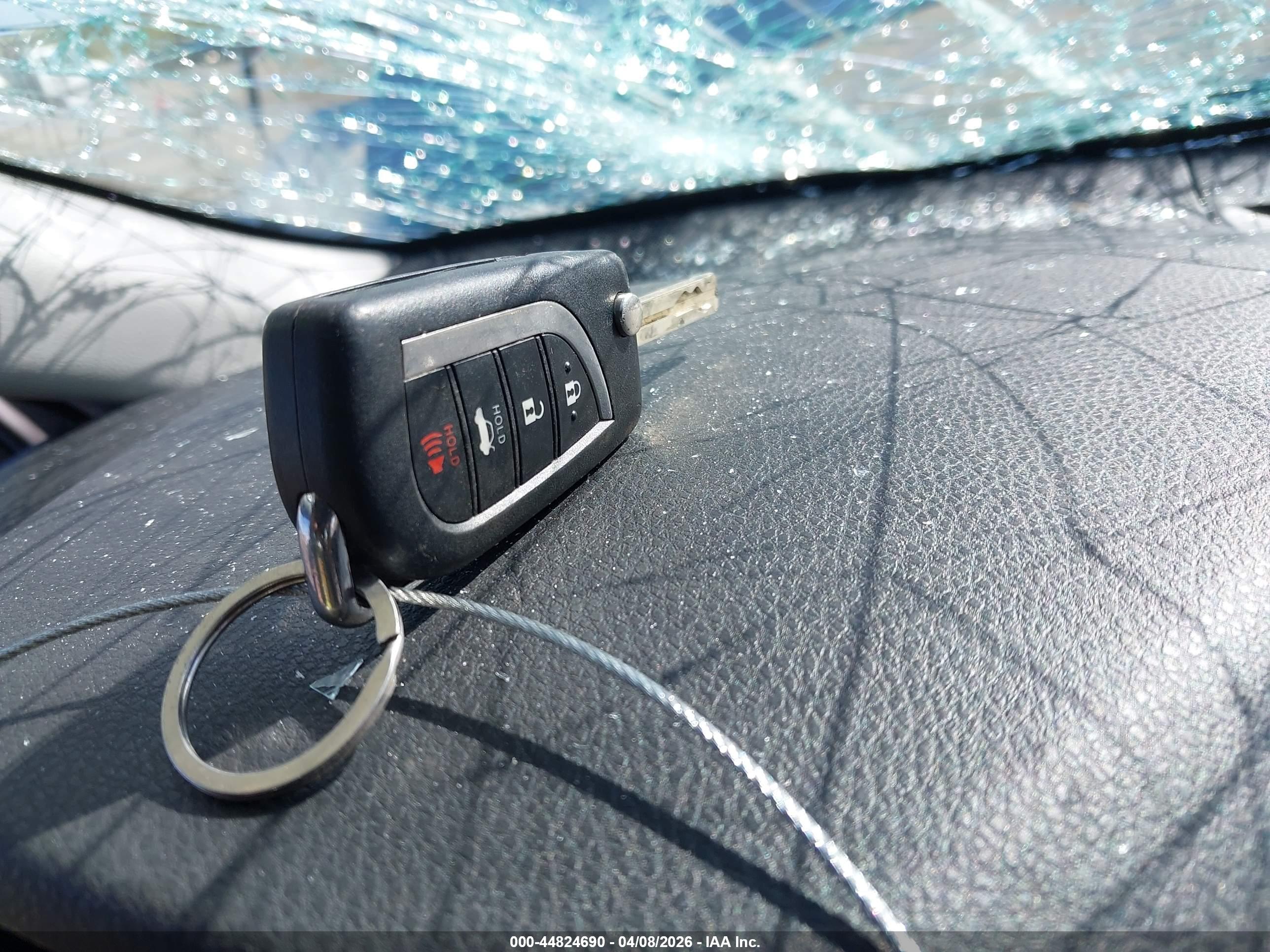 TOYOTA CAMRY image 11