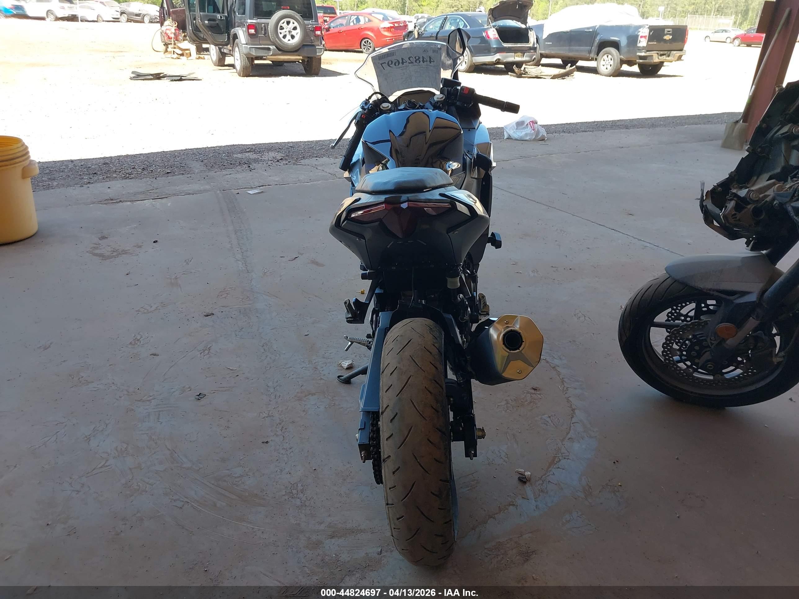 KAWASAKI EX500 image 6