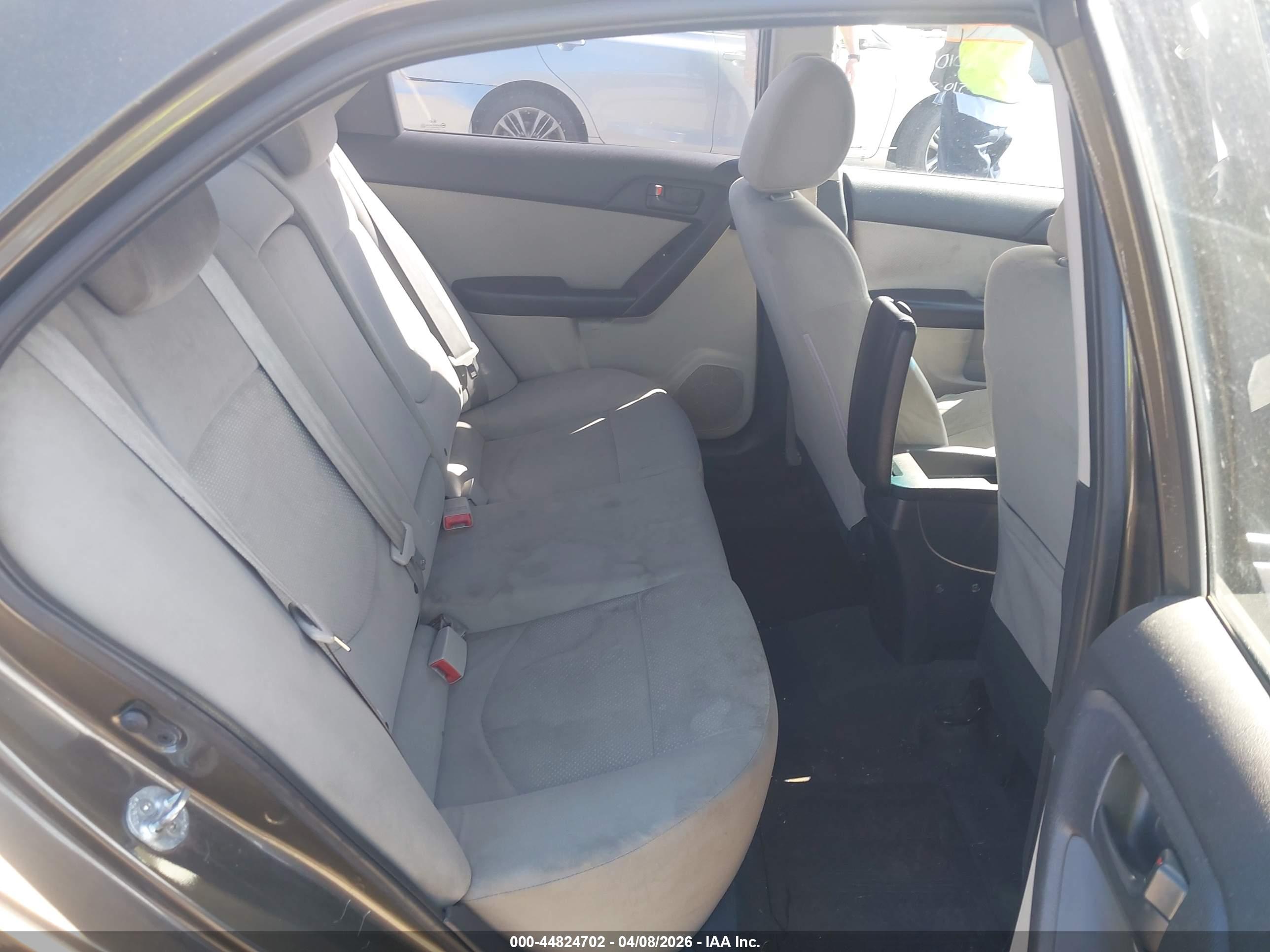 KIA FORTE image 8