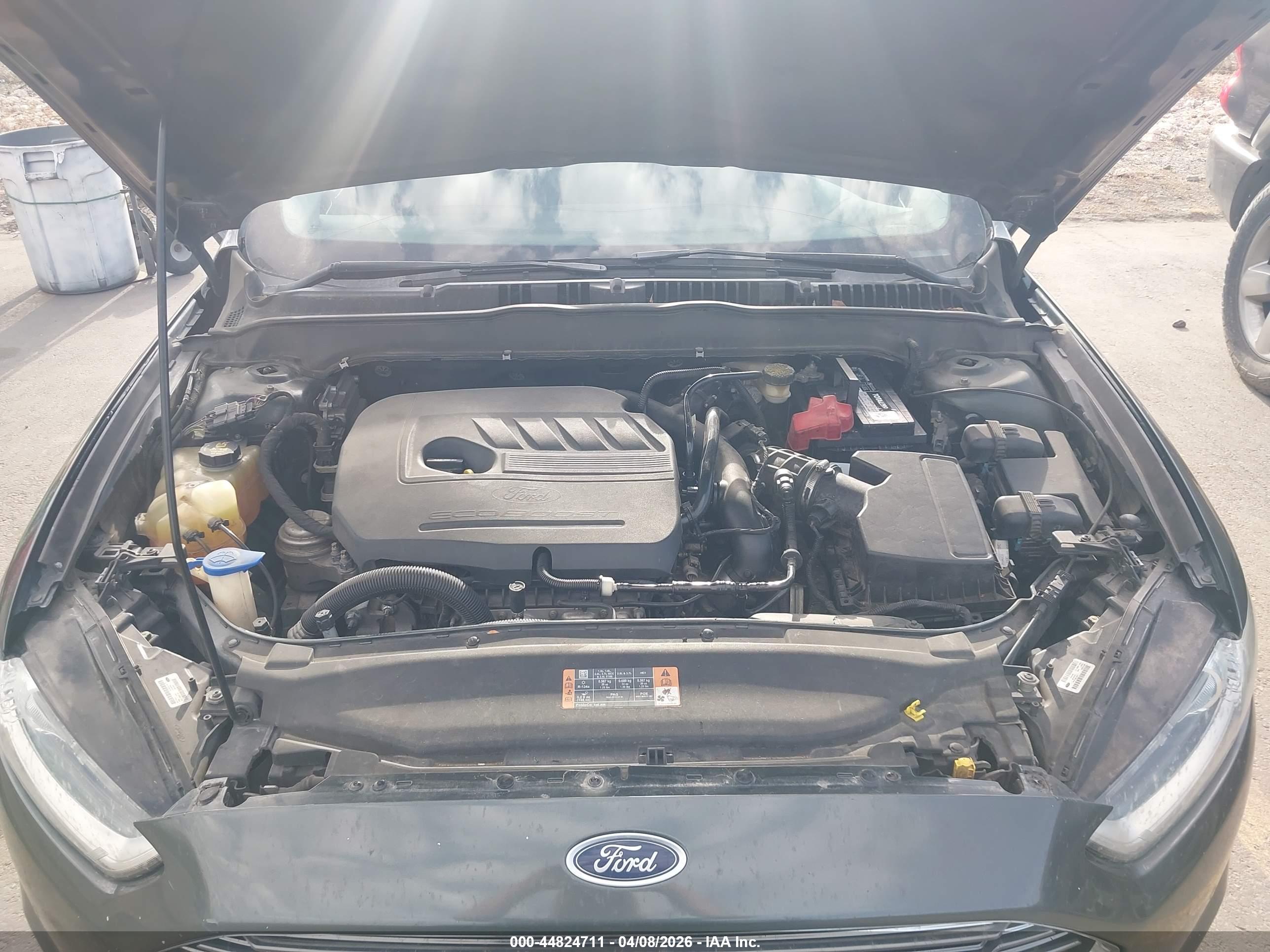 FORD FUSION image 10