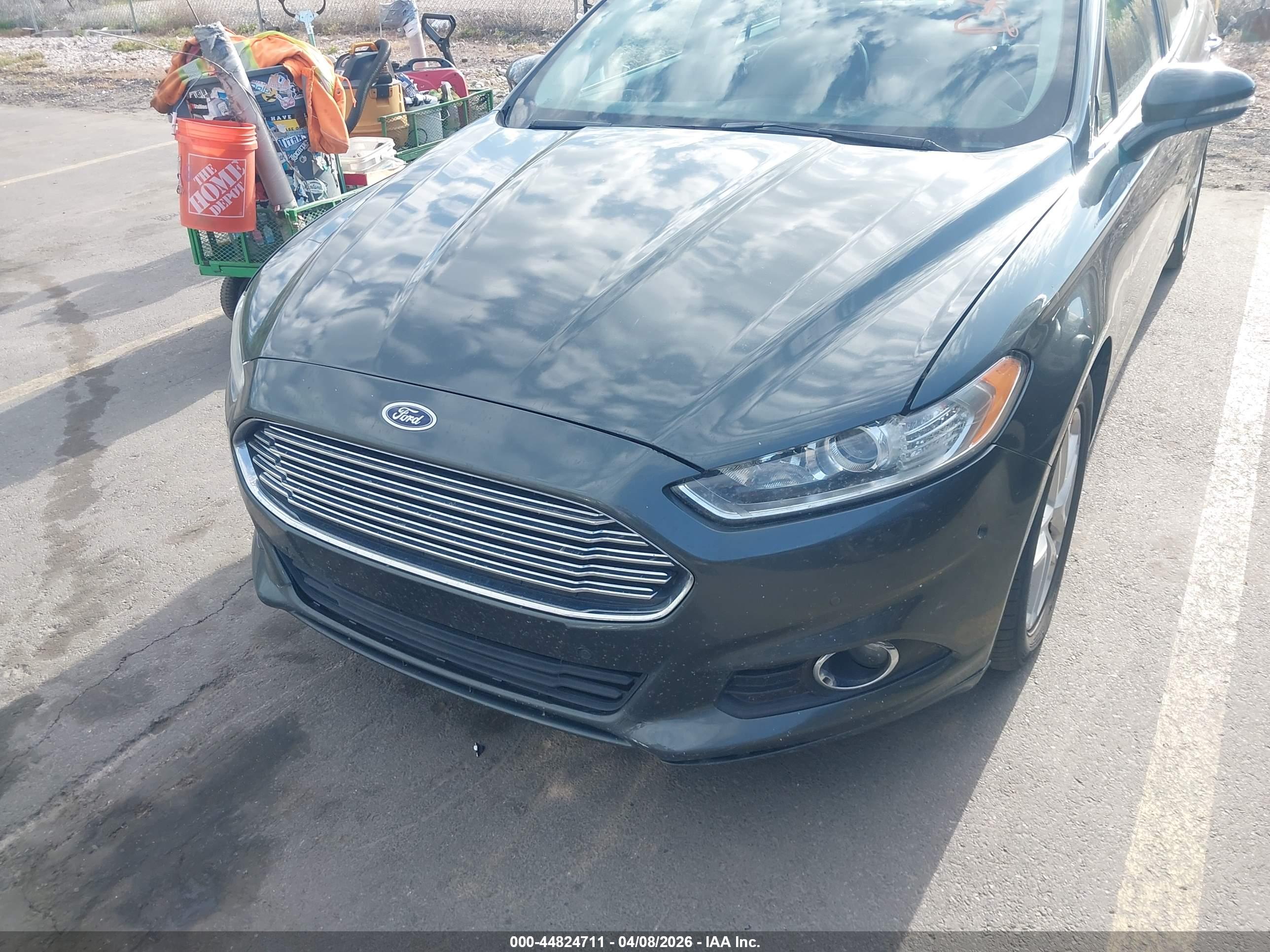 FORD FUSION image 6