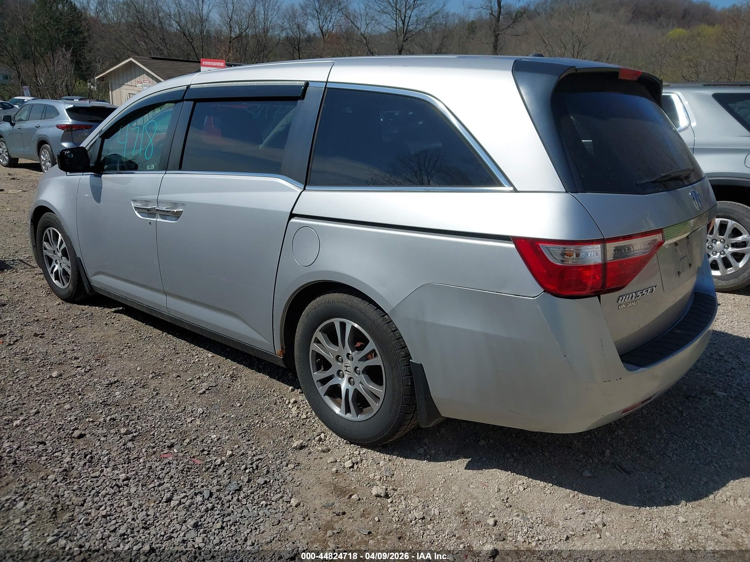 HONDA ODYSSEY image 3