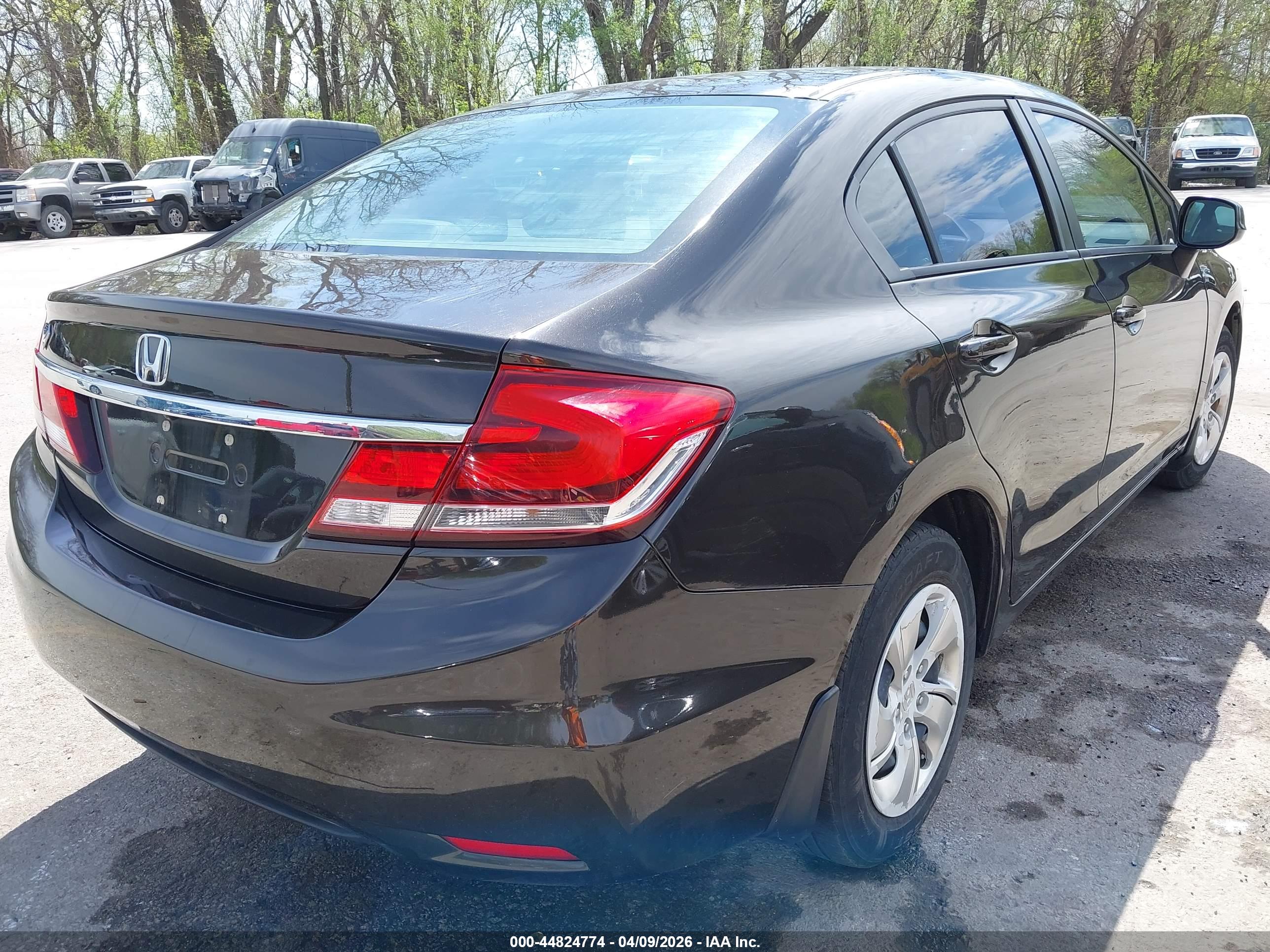HONDA CIVIC image 4