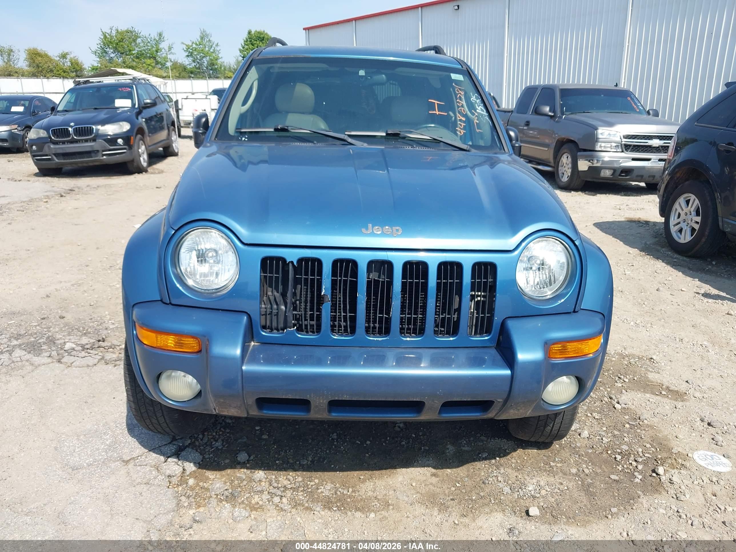JEEP LIBERTY image 6