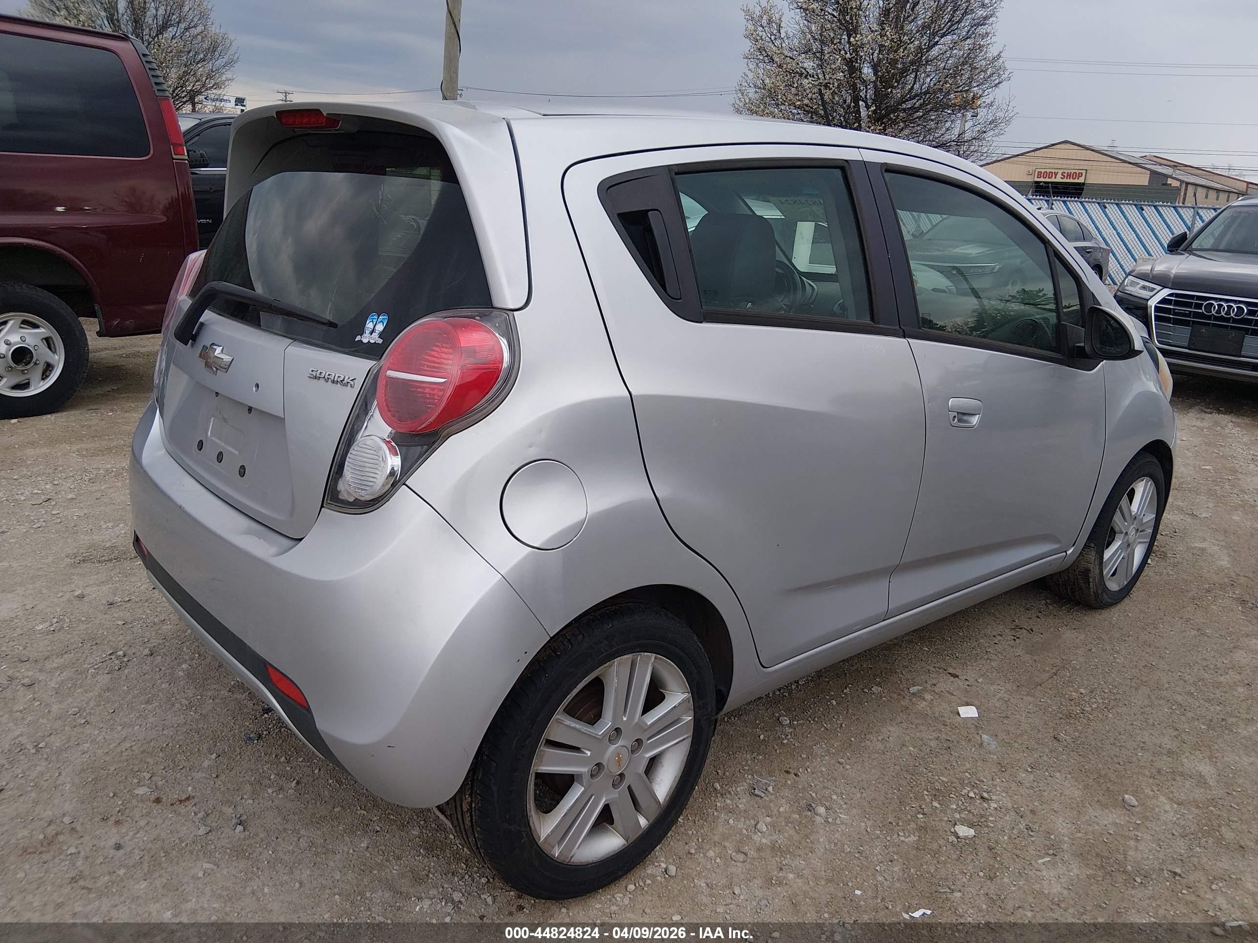 CHEVROLET SPARK image 4