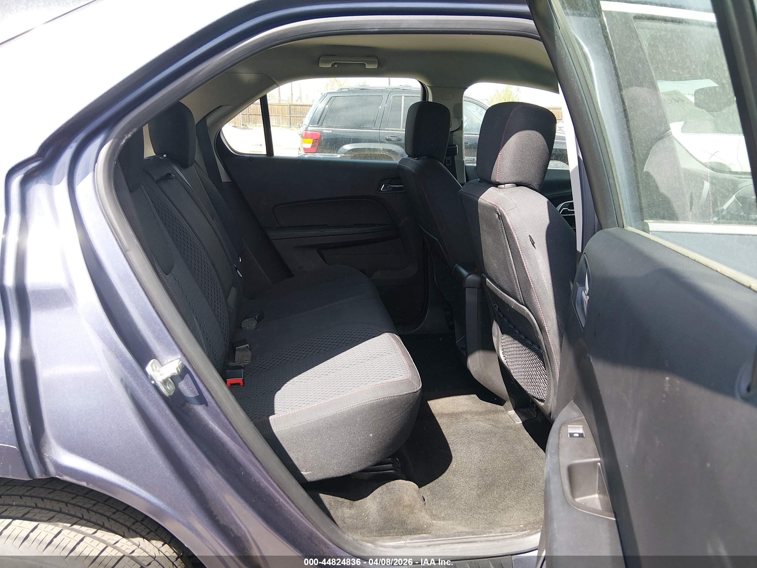 CHEVROLET EQUINOX image 8