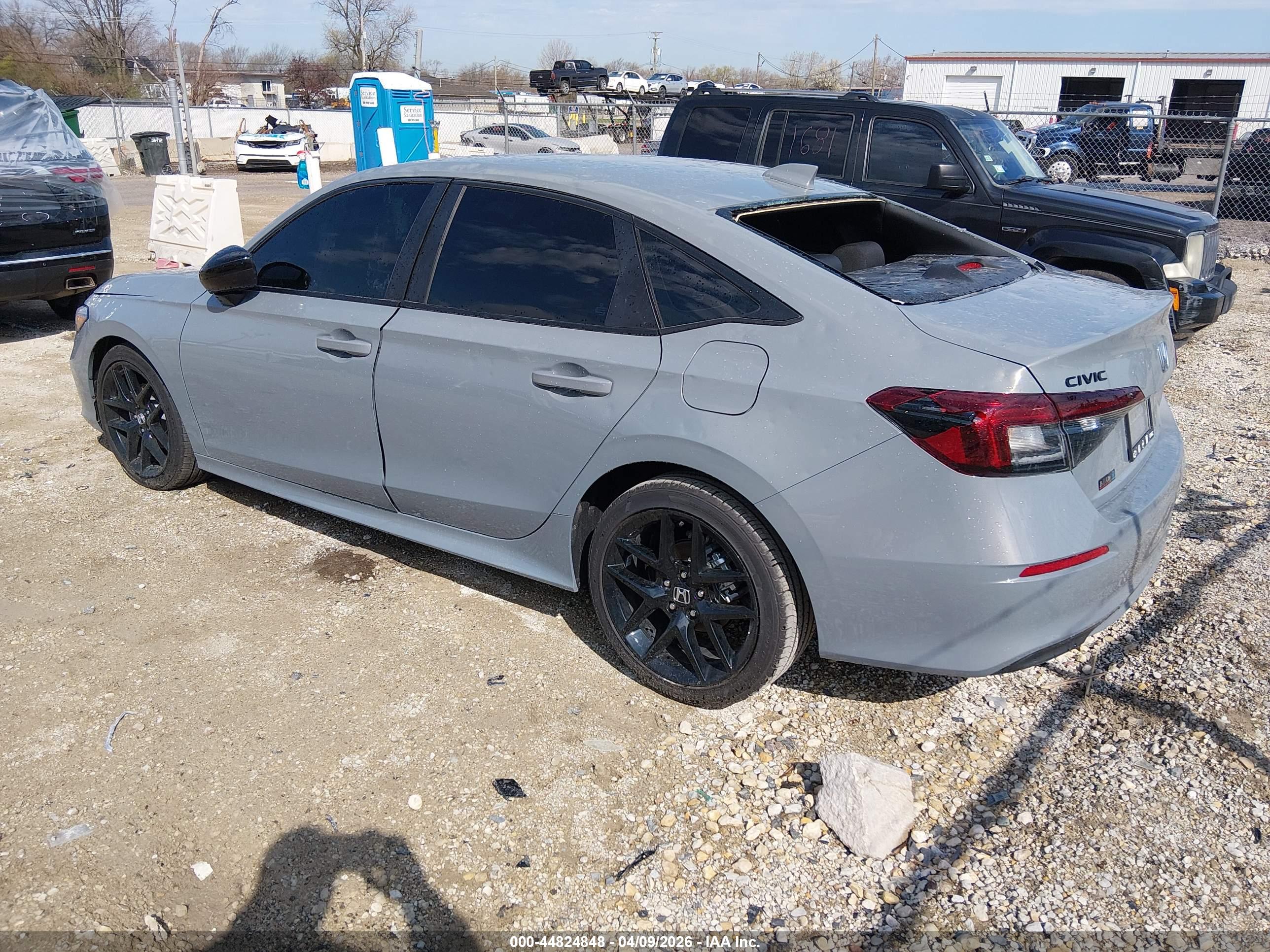 HONDA CIVIC image 3