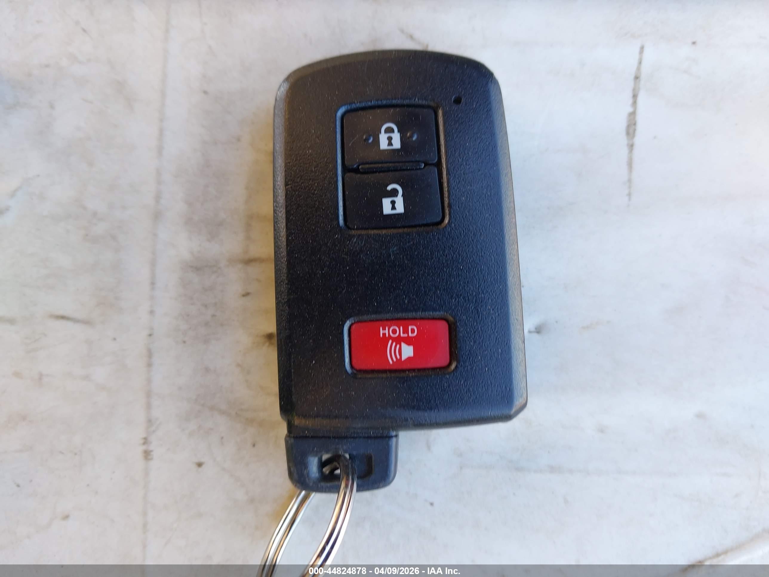 TOYOTA PRIUS image 11