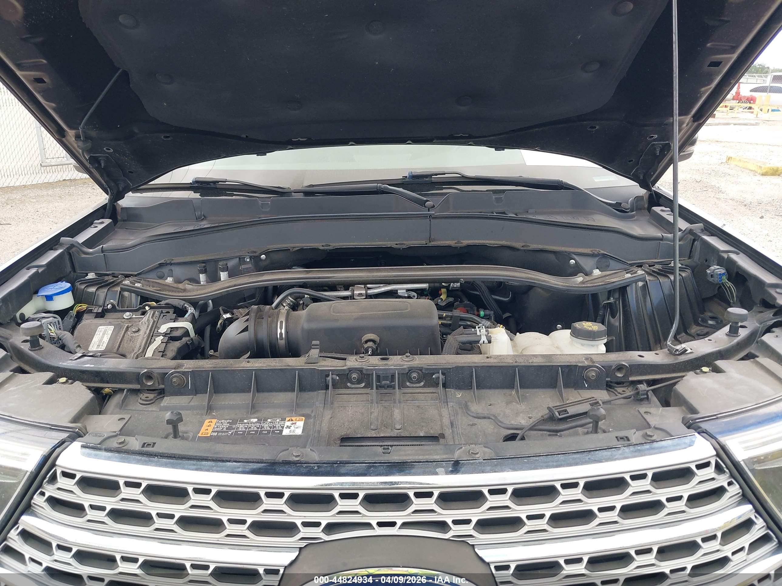 FORD EXPLORER image 10
