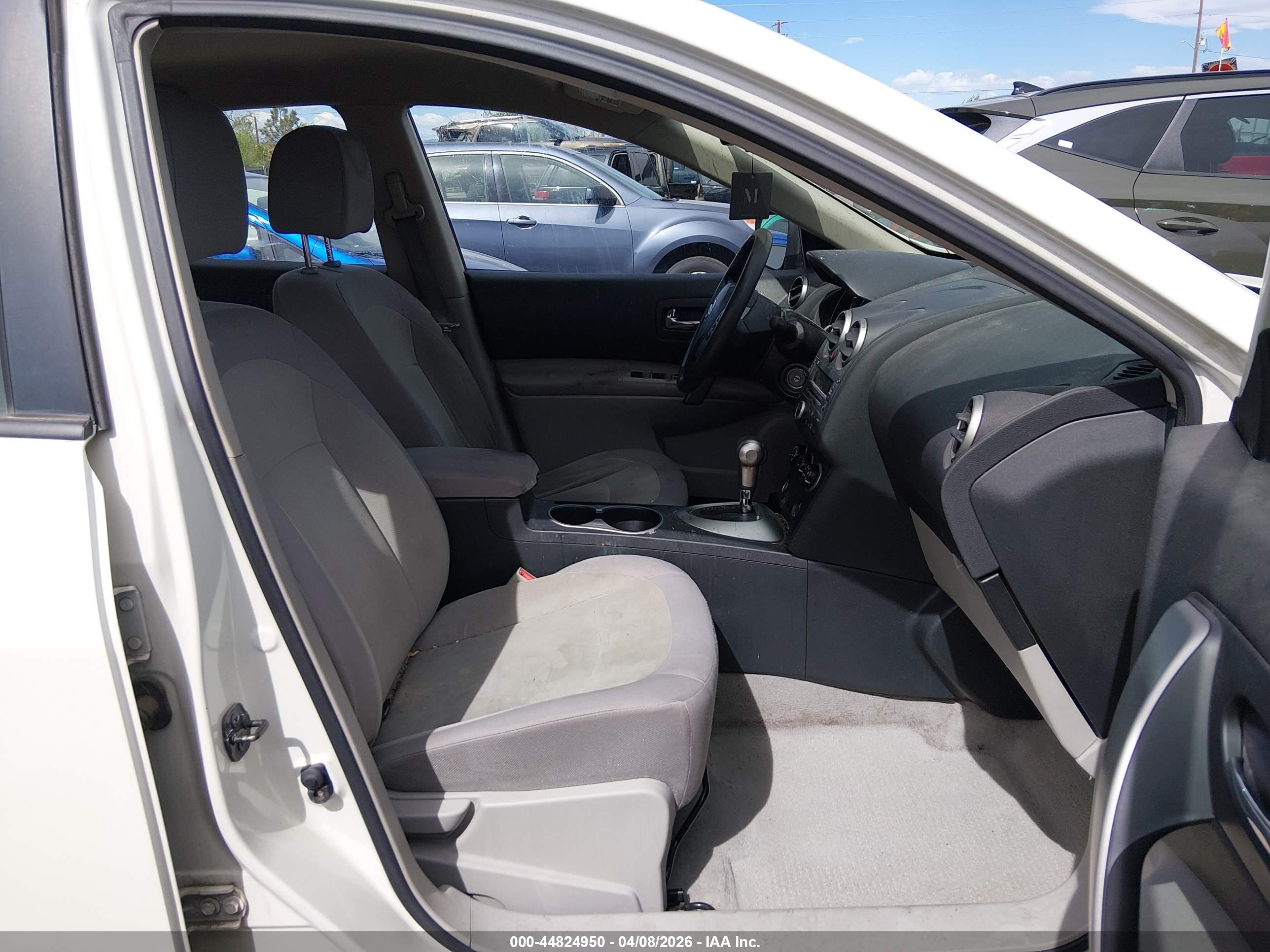 NISSAN ROGUE image 5