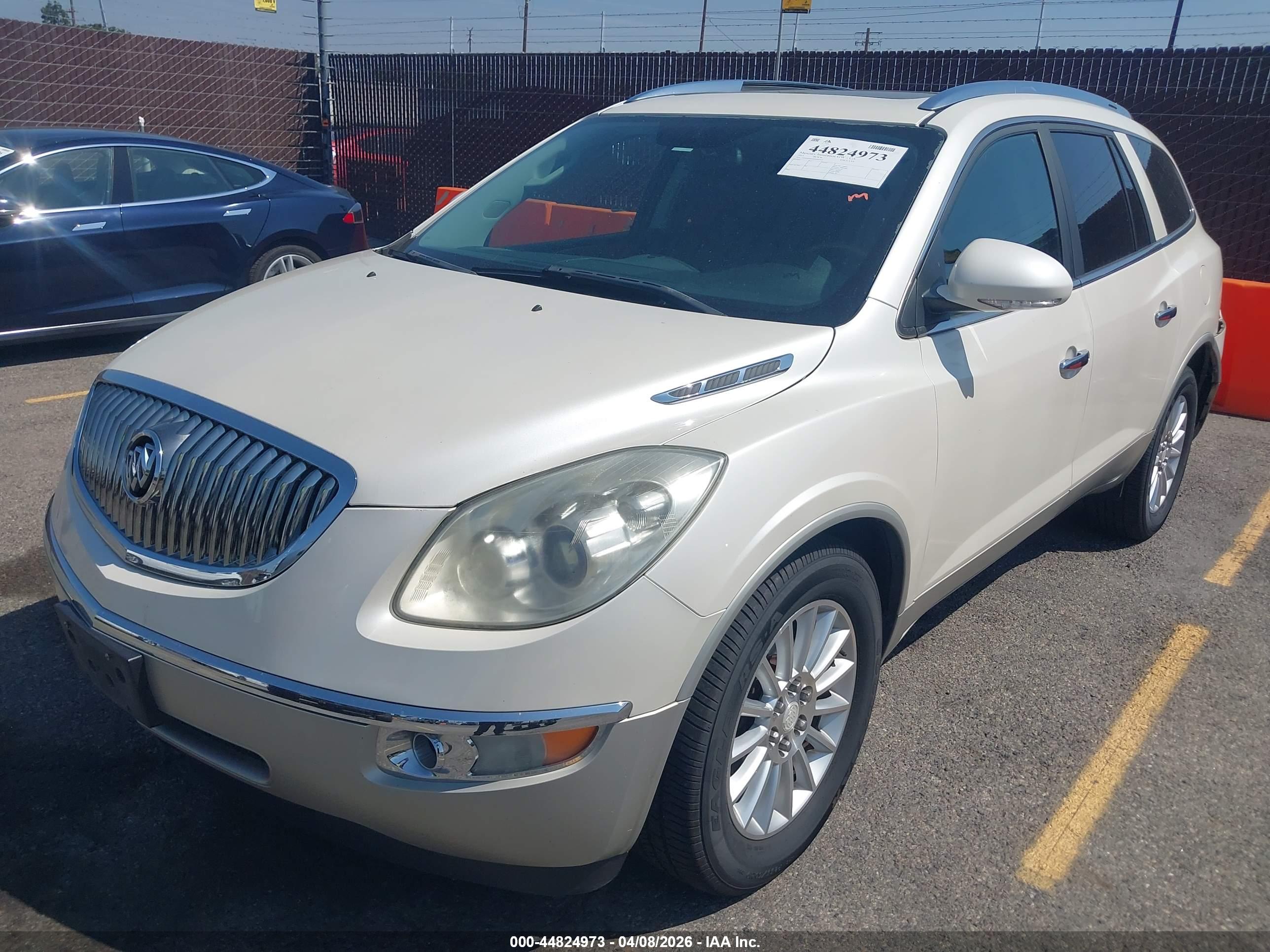 BUICK ENCLAVE image 2