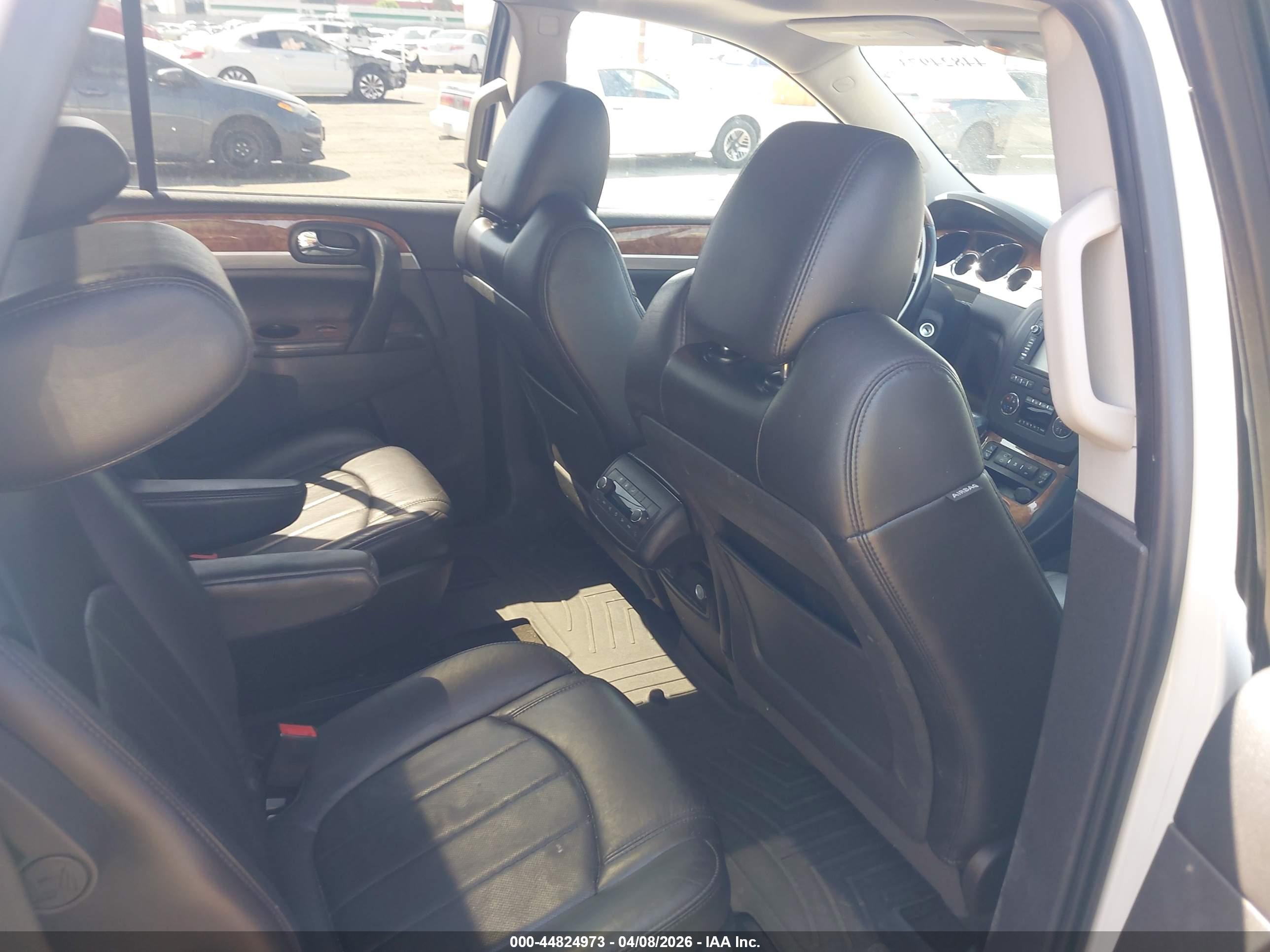 BUICK ENCLAVE image 8