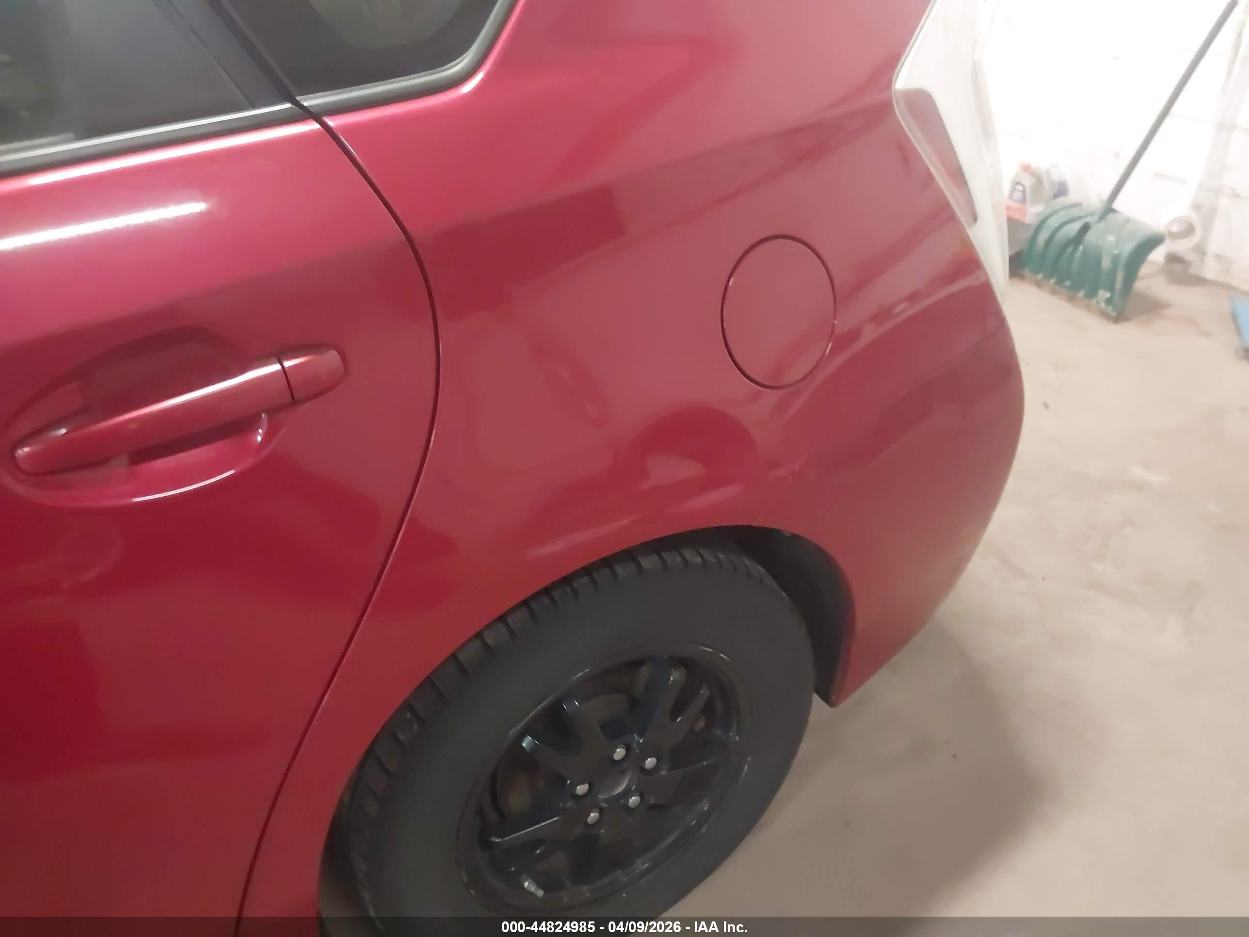 TOYOTA PRIUS image 6